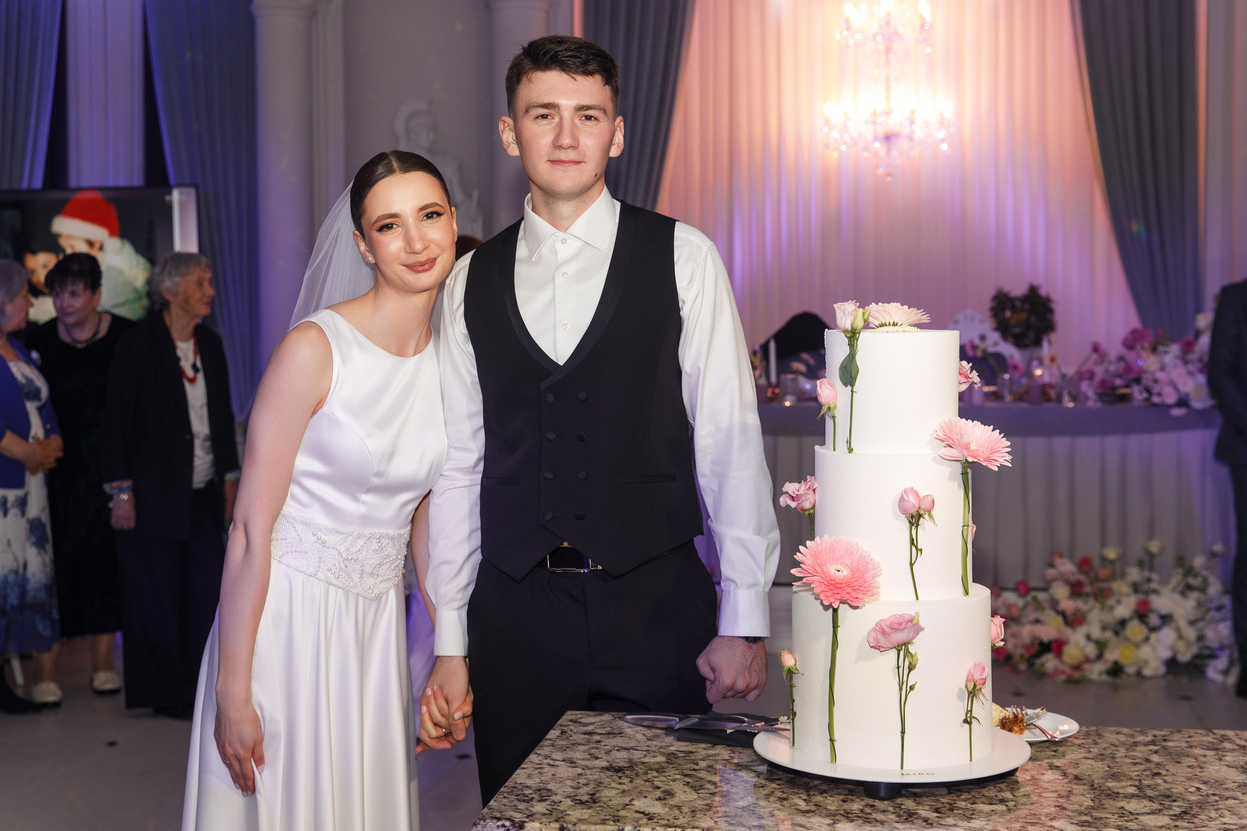 Ion & Doina. BUREA PRODUCTION
