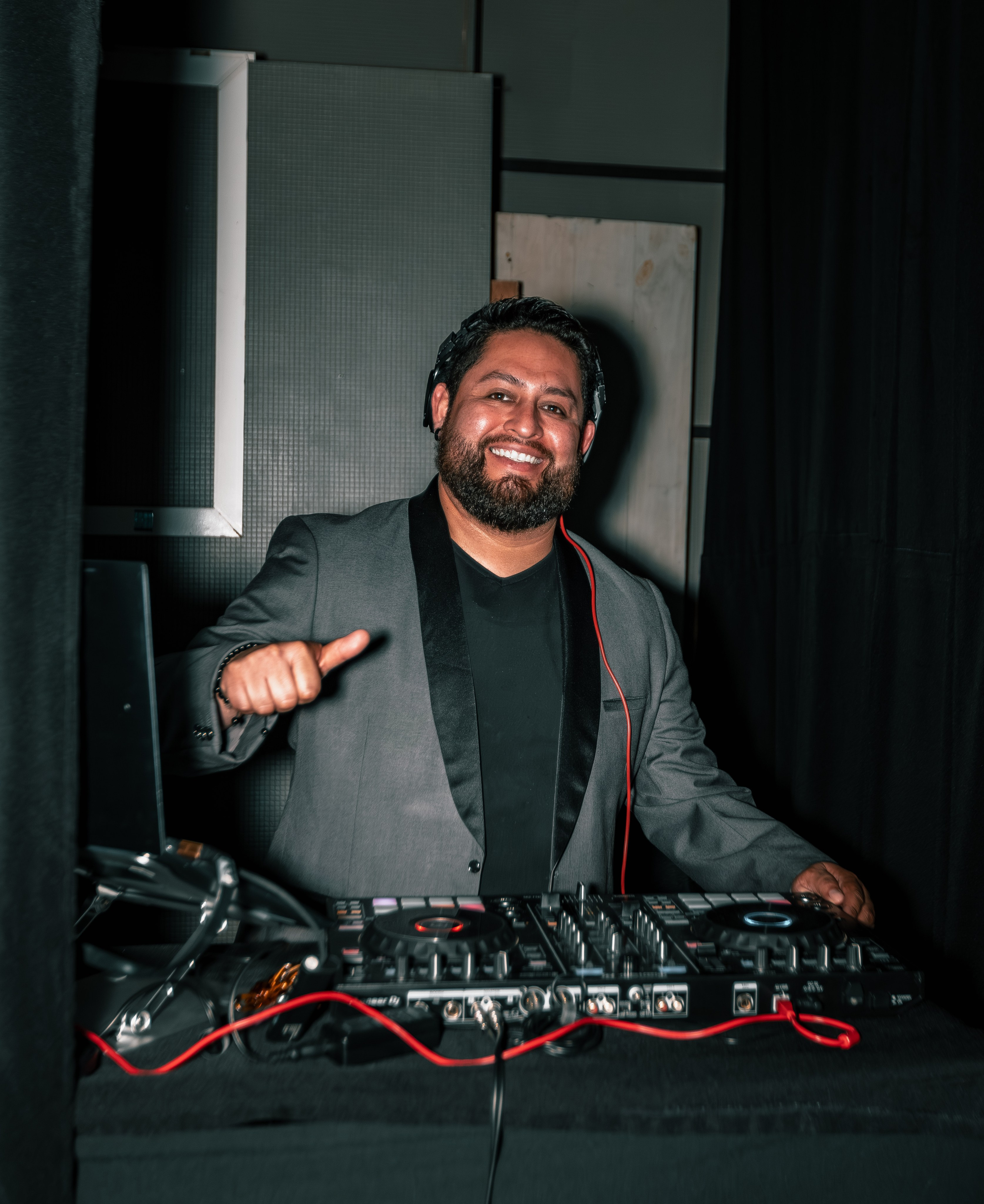 Isamar y Mauro. Dinka & Emilio - El arte de preservar lo que no se repite