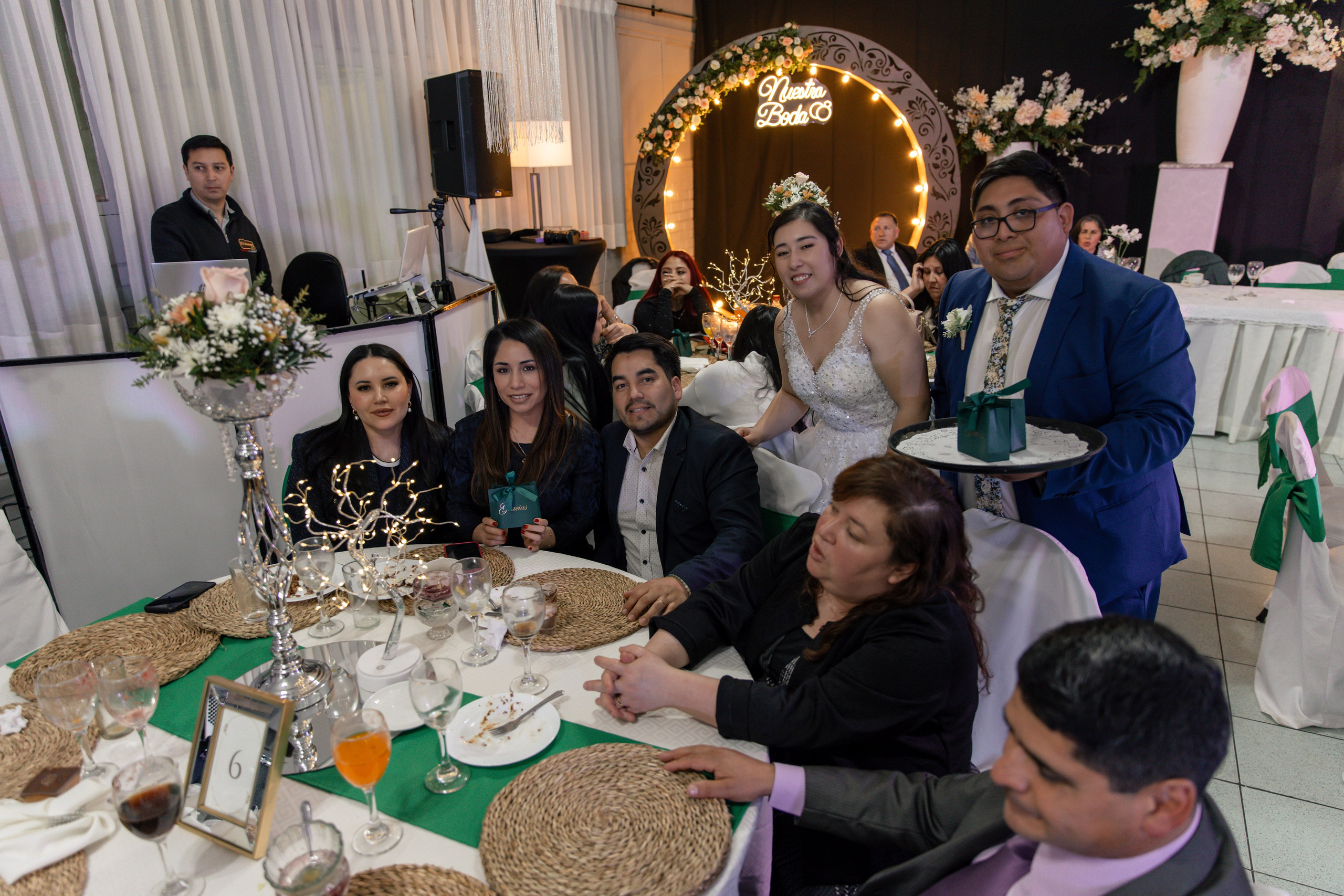 Johana y Edgar. Dinka & Emilio - El arte de preservar lo que no se repite