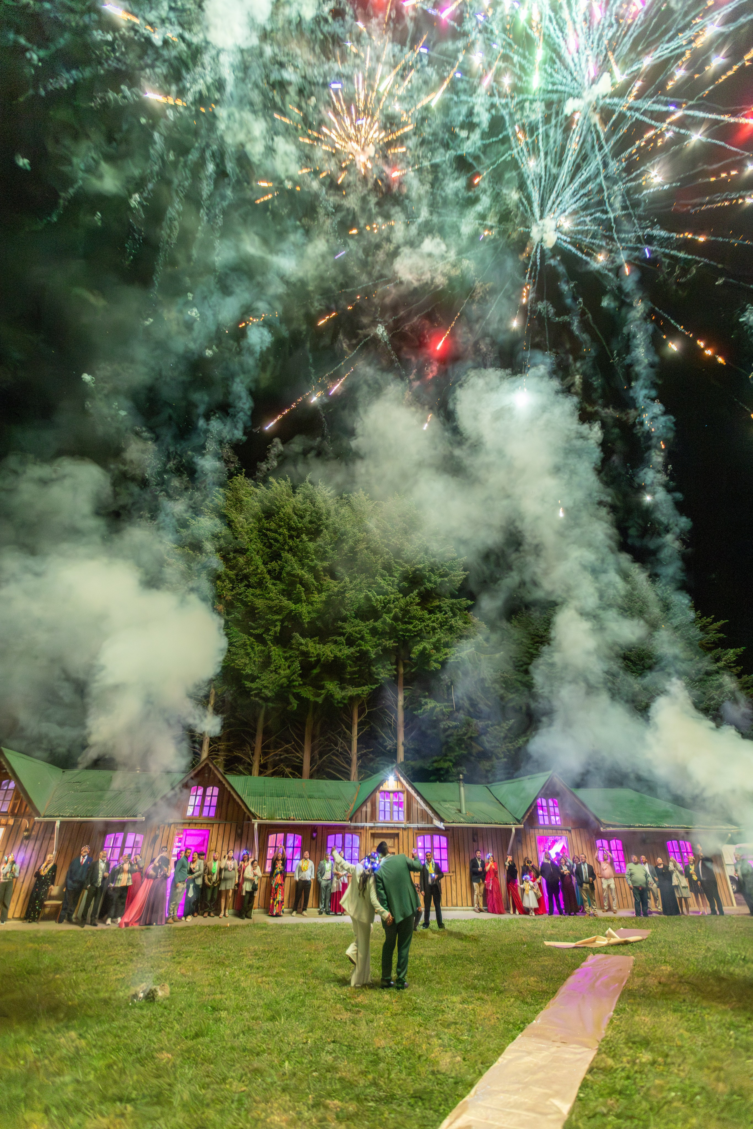 Elizabeth & Luis. Dinka & Emilio - El arte de preservar lo que no se repite