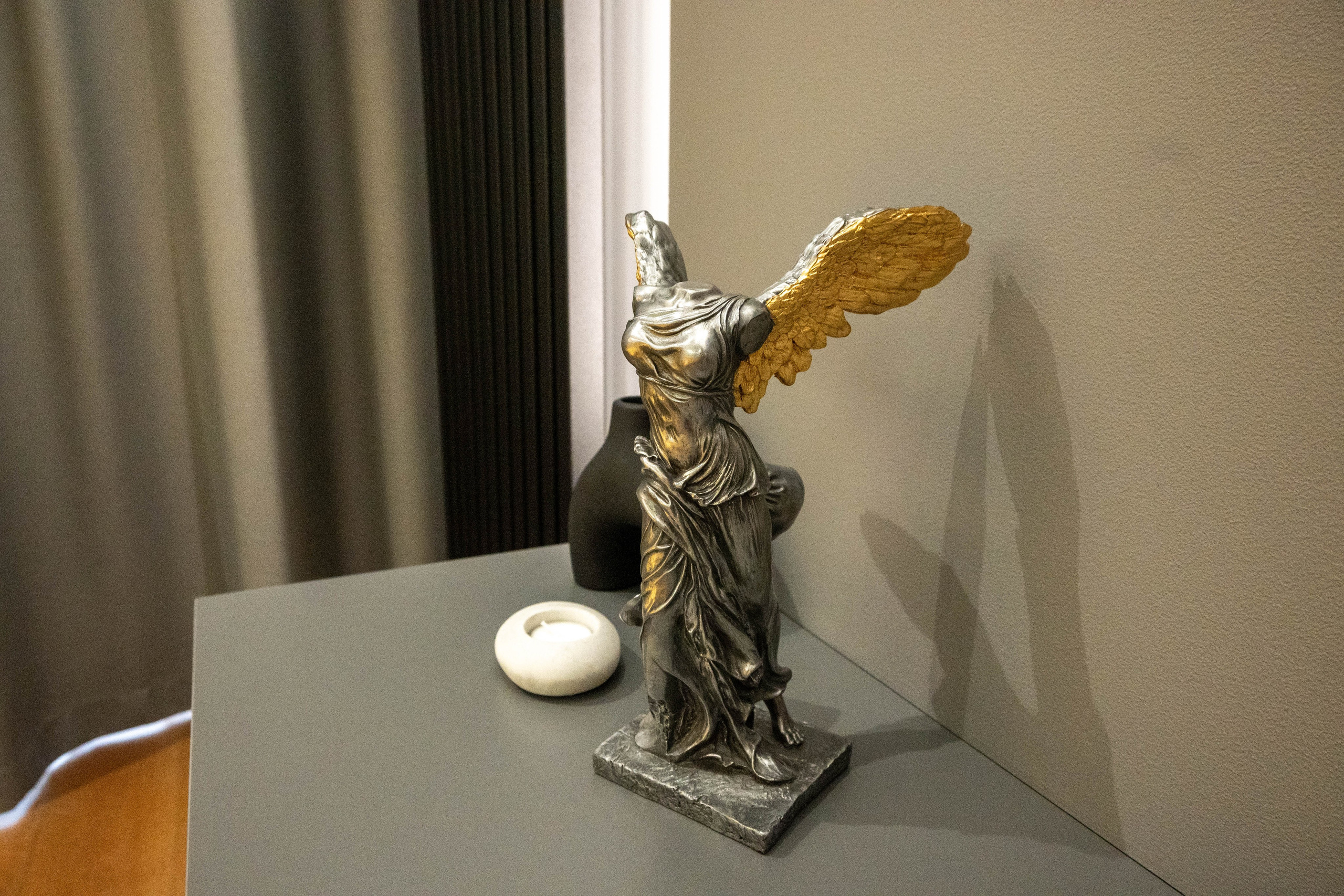 The apartment is on two levels. Fotograf Dmitrii Donets