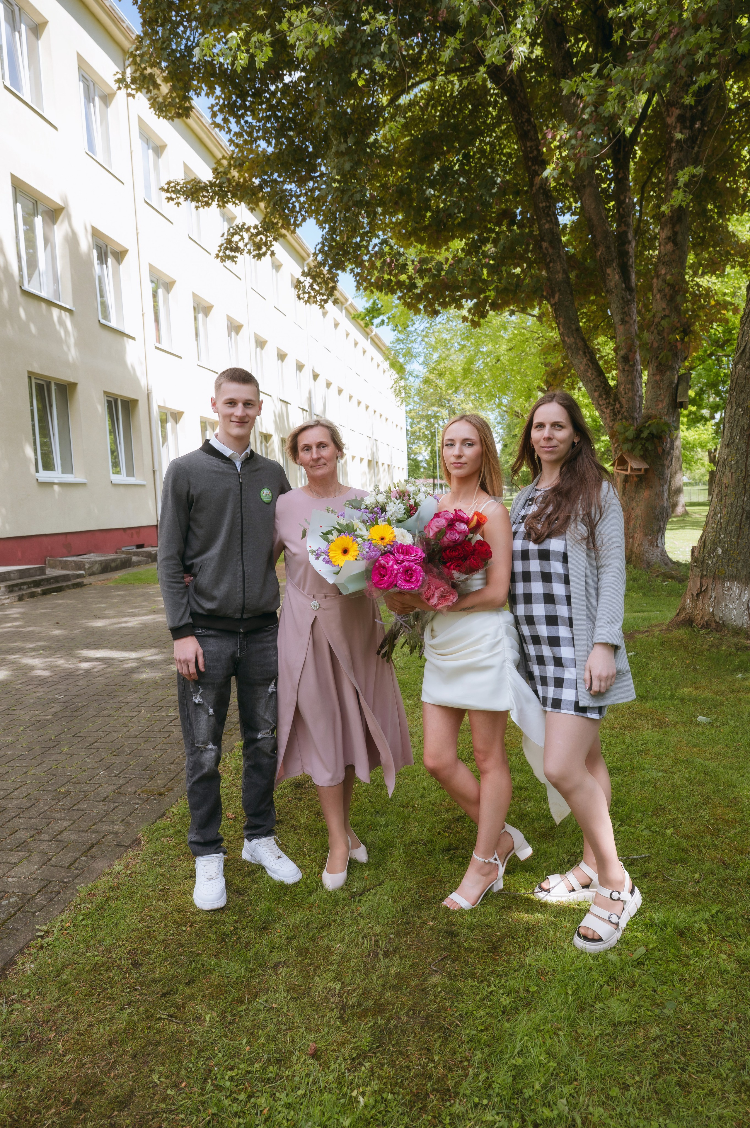 Paskutinis skambutis Joniškėlyje. Vestuvių fotografė Santa Jonuškė | Šiaulių apskritis, Panevėžio apskritis ir visa Lietuva