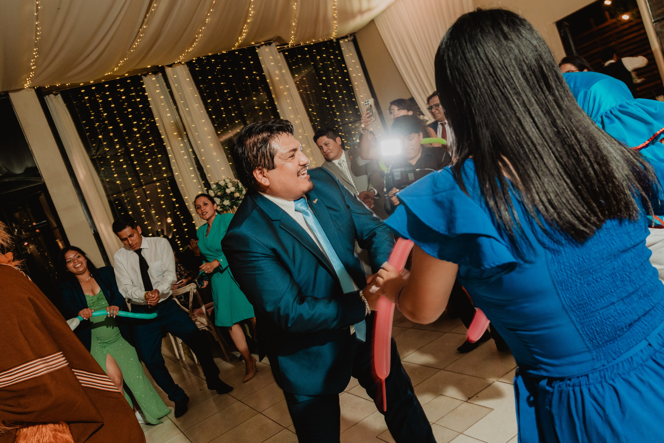 FERNANDO + MARIBEL | BODA RELIGIOSA. Studio KVTA | Fotografía y Video de Bodas en Arequipa