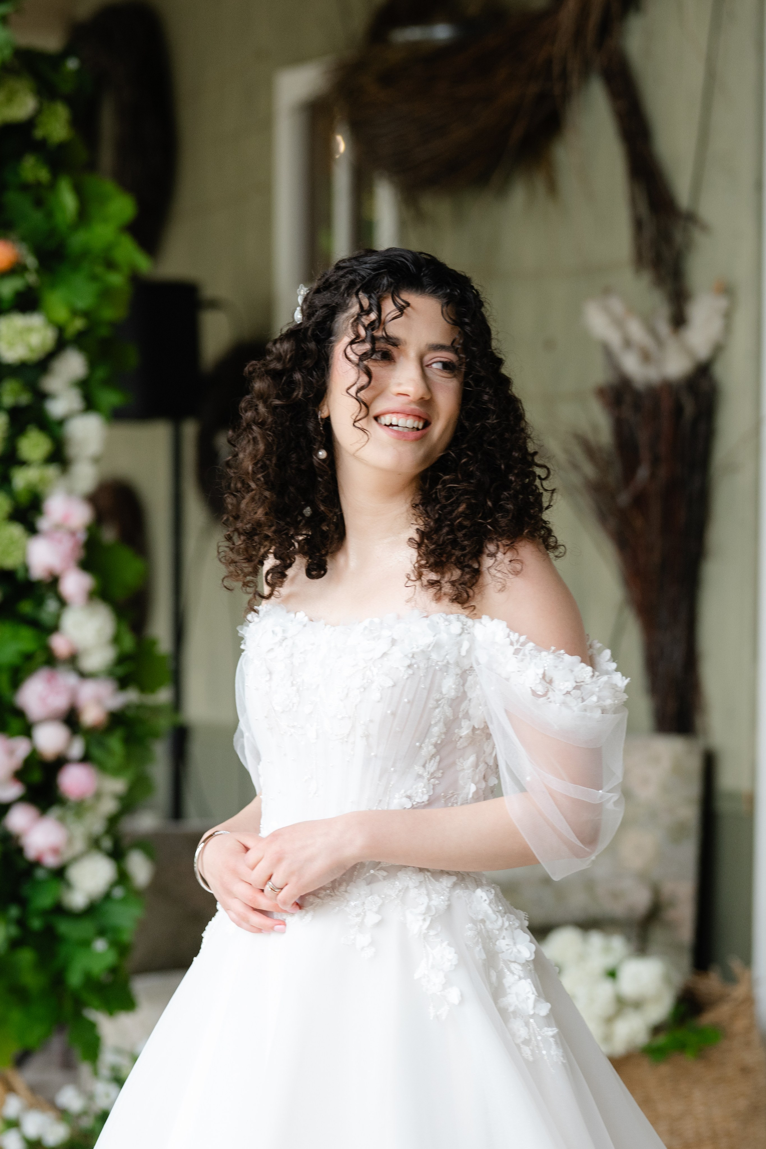 Mona + Vlad | Valea Sanzienelor. Proud Vision Weddings | Wedding Photography & Films — Servicii profesionale Foto Video Nunta Iasi