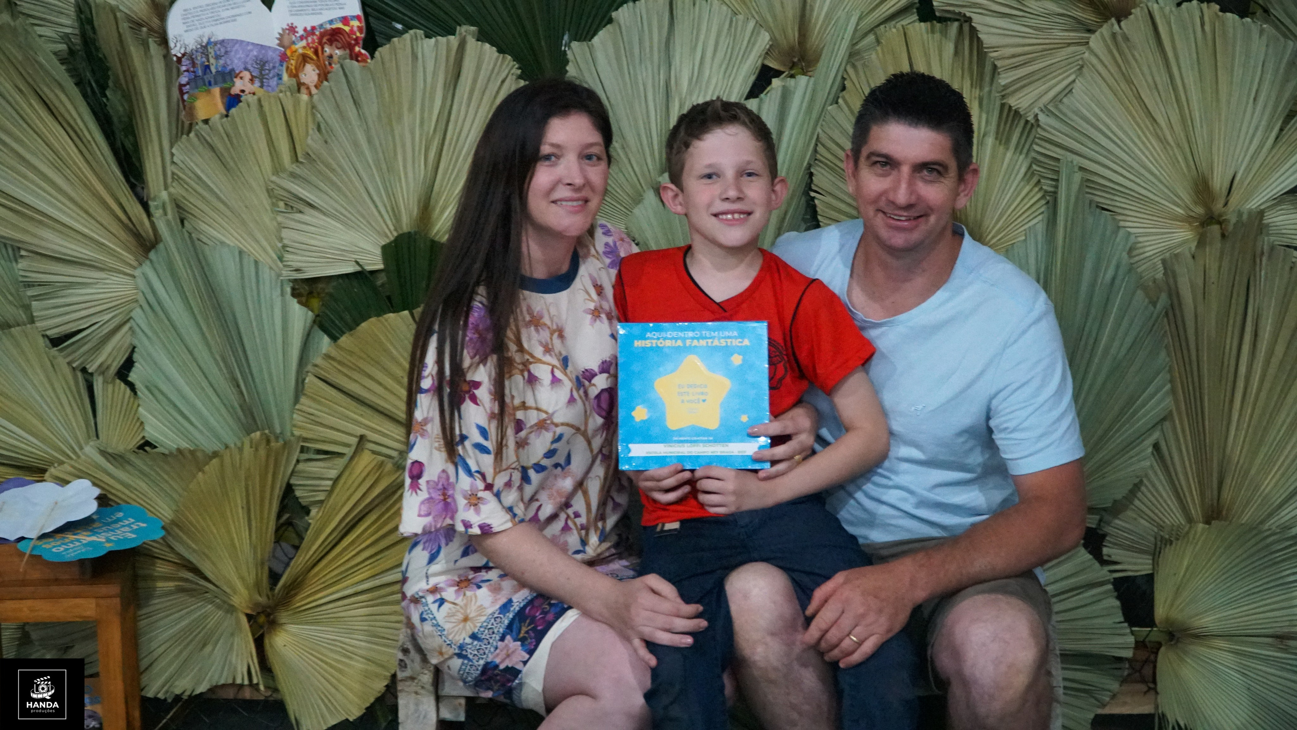 Noite autógrafos colégio Aurélio Buarque de Holanda. Handa Produções