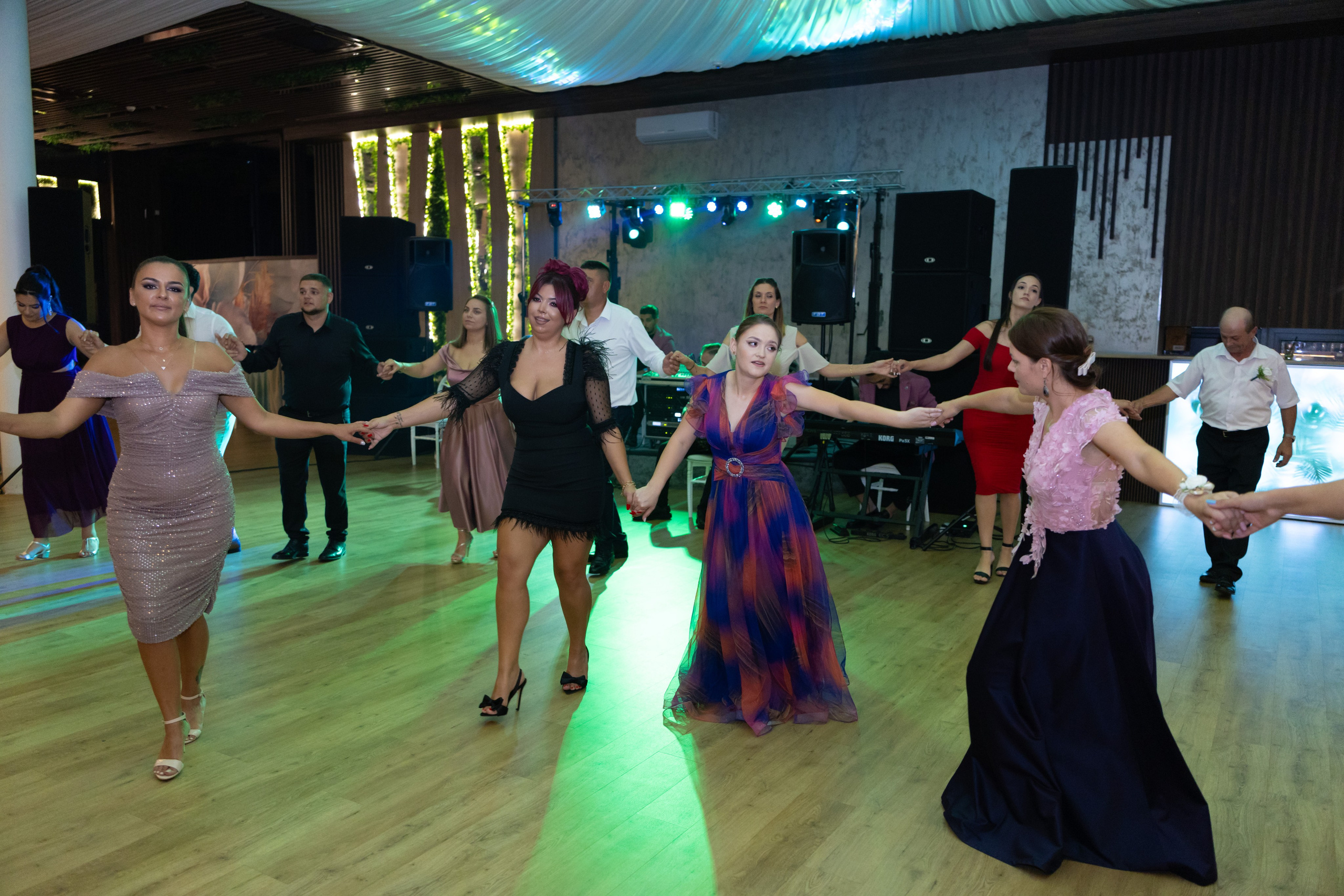 Costi & Madalina. Fotograf de nunta — Ionut Belea dar si evenimente corporate din Romania