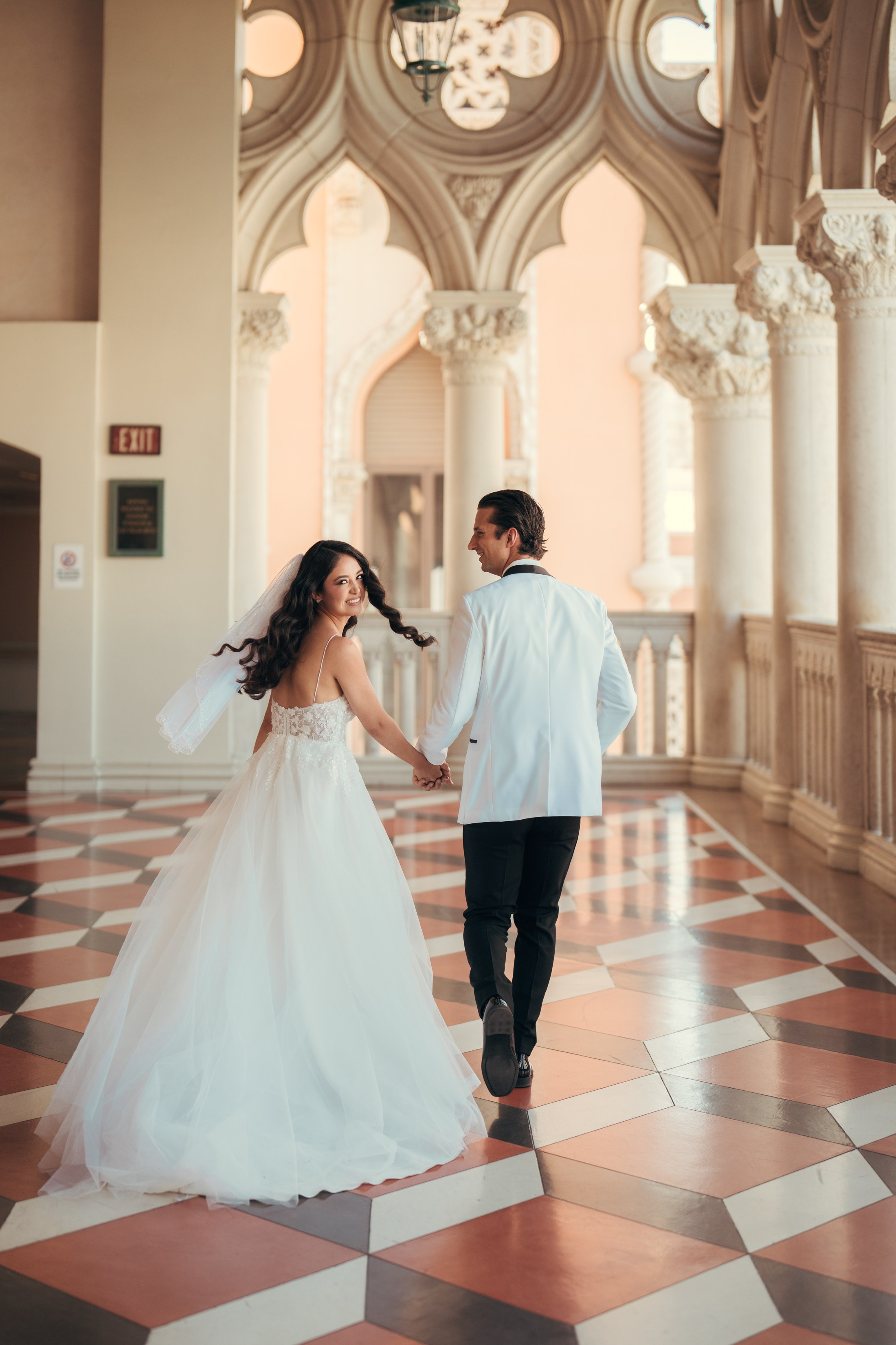 Sahamanta&Justin. Wedding & elopement photographer Viktoriya Kravtsov. Las Vegas