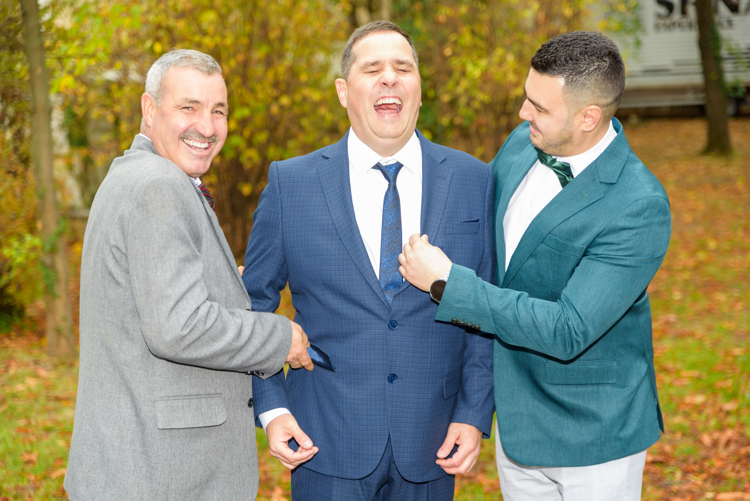 Wedding photo shoot, Bucharest wedding photographer, wedding photos at Cutitul de Argint Park