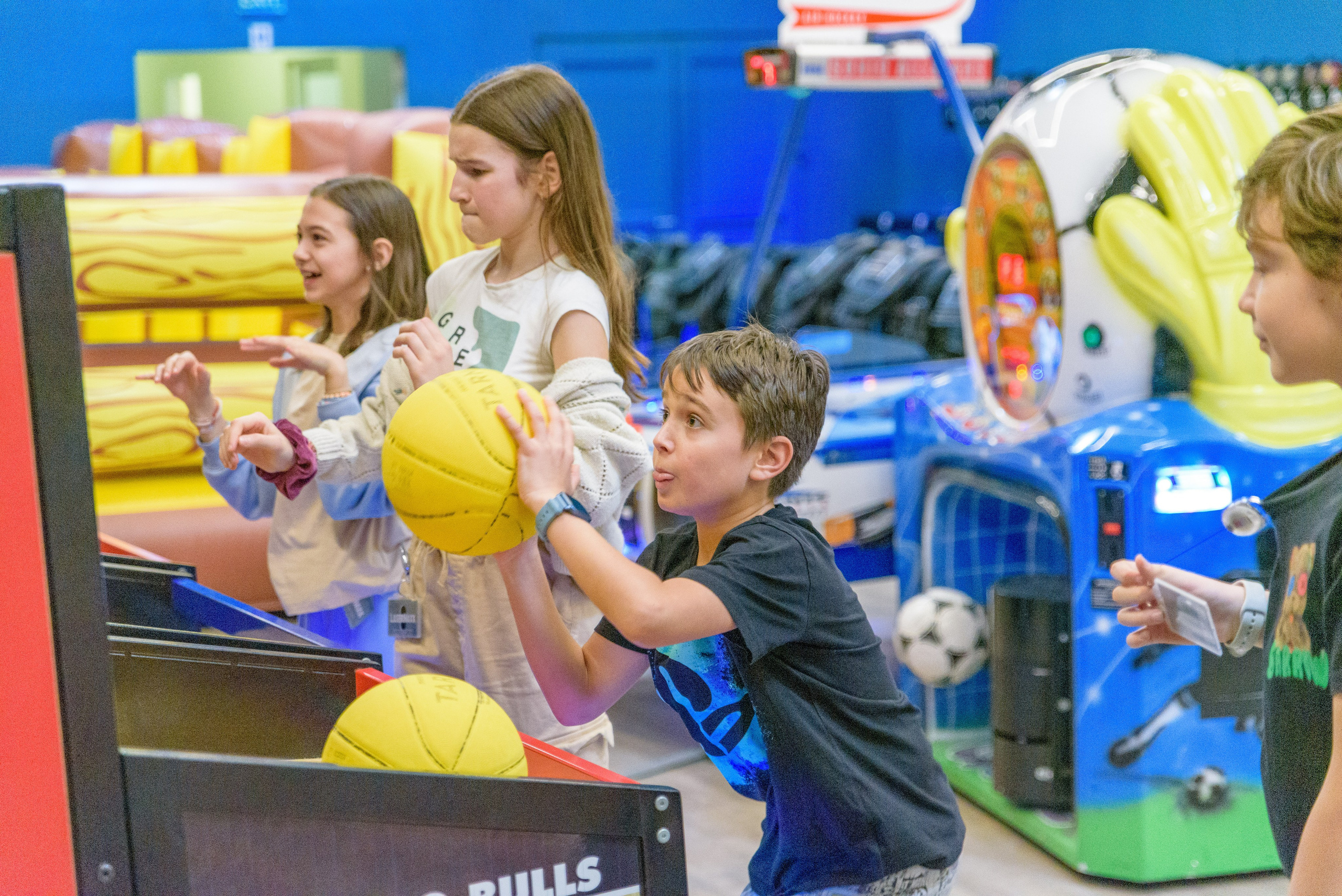 Fotograf petrecere, fotograf aniversare copii, fotograf party, fotograf onomastica, fotograf profesionist Bucuresti, fotograf copii, fotograf animatori