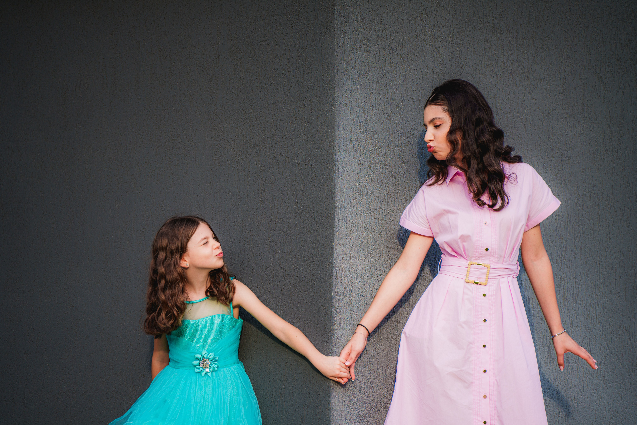 Ședința foto cu Ecaterina și Ilinca – portrete pline de zâmbete și emoție. Liviu Andrei - Fotograf