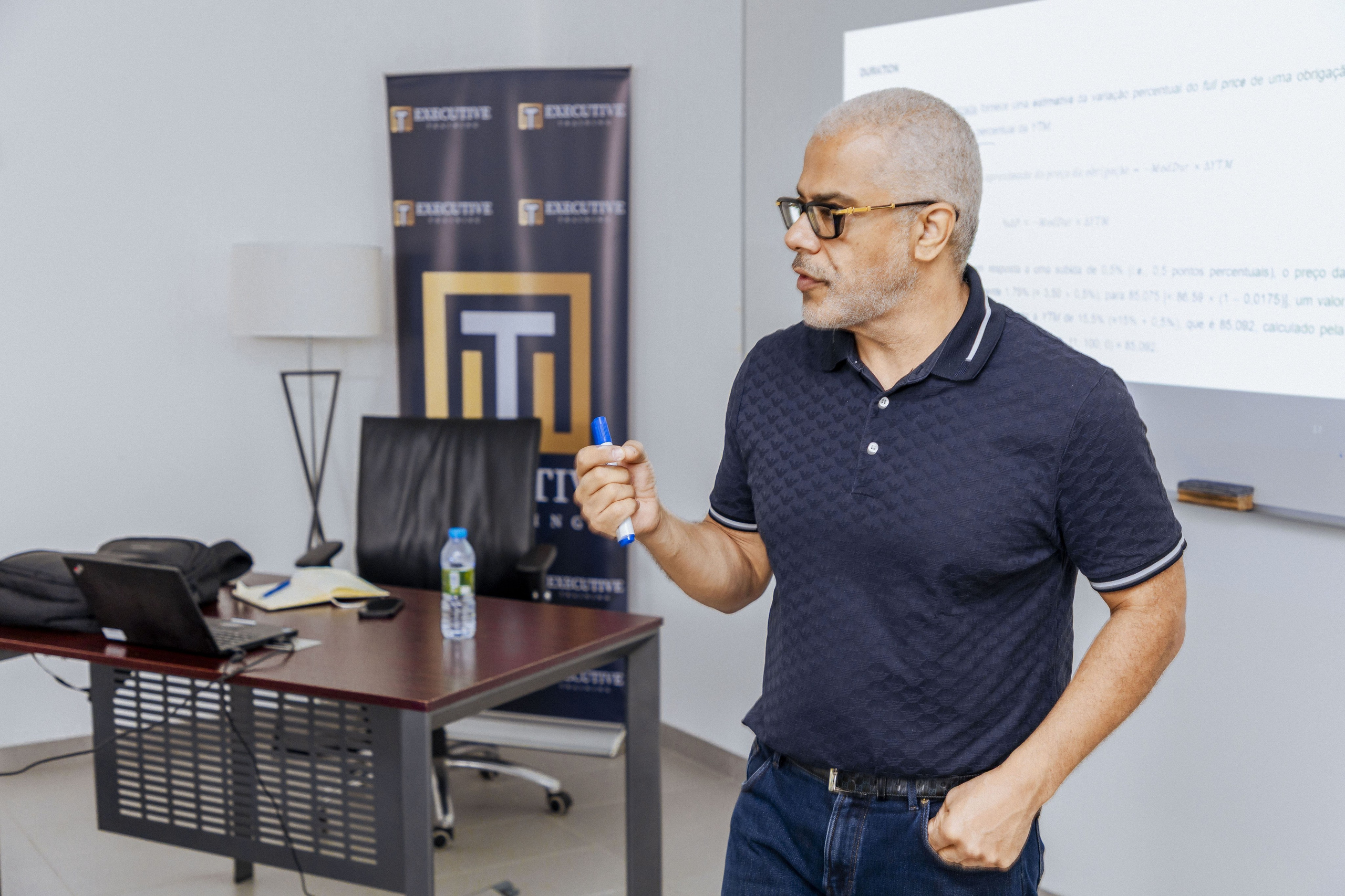 Executive Training — Avaliação de Ativos Financeiros