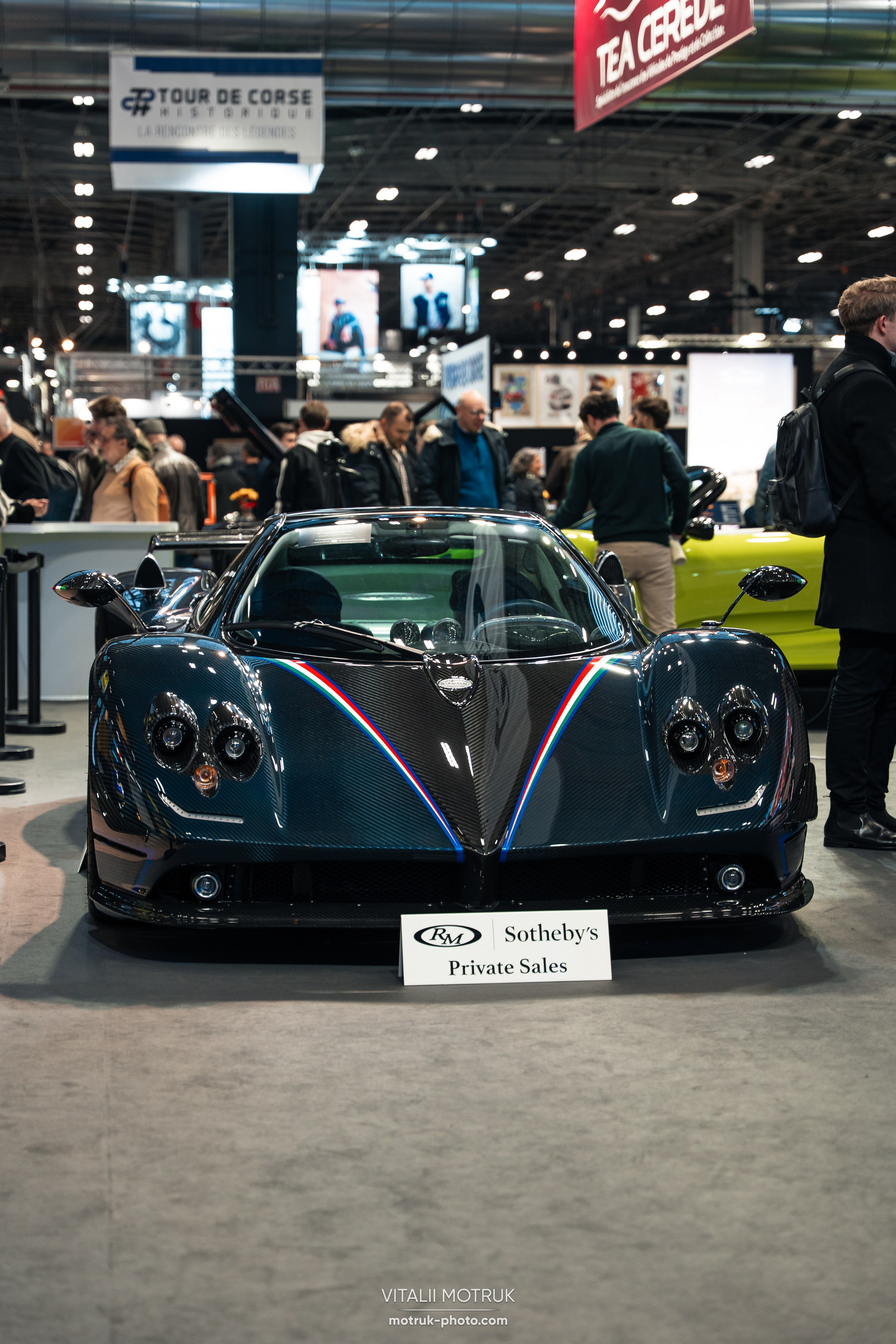 Retromobile 2025. Photographer in Paris — Vitalii Motruk