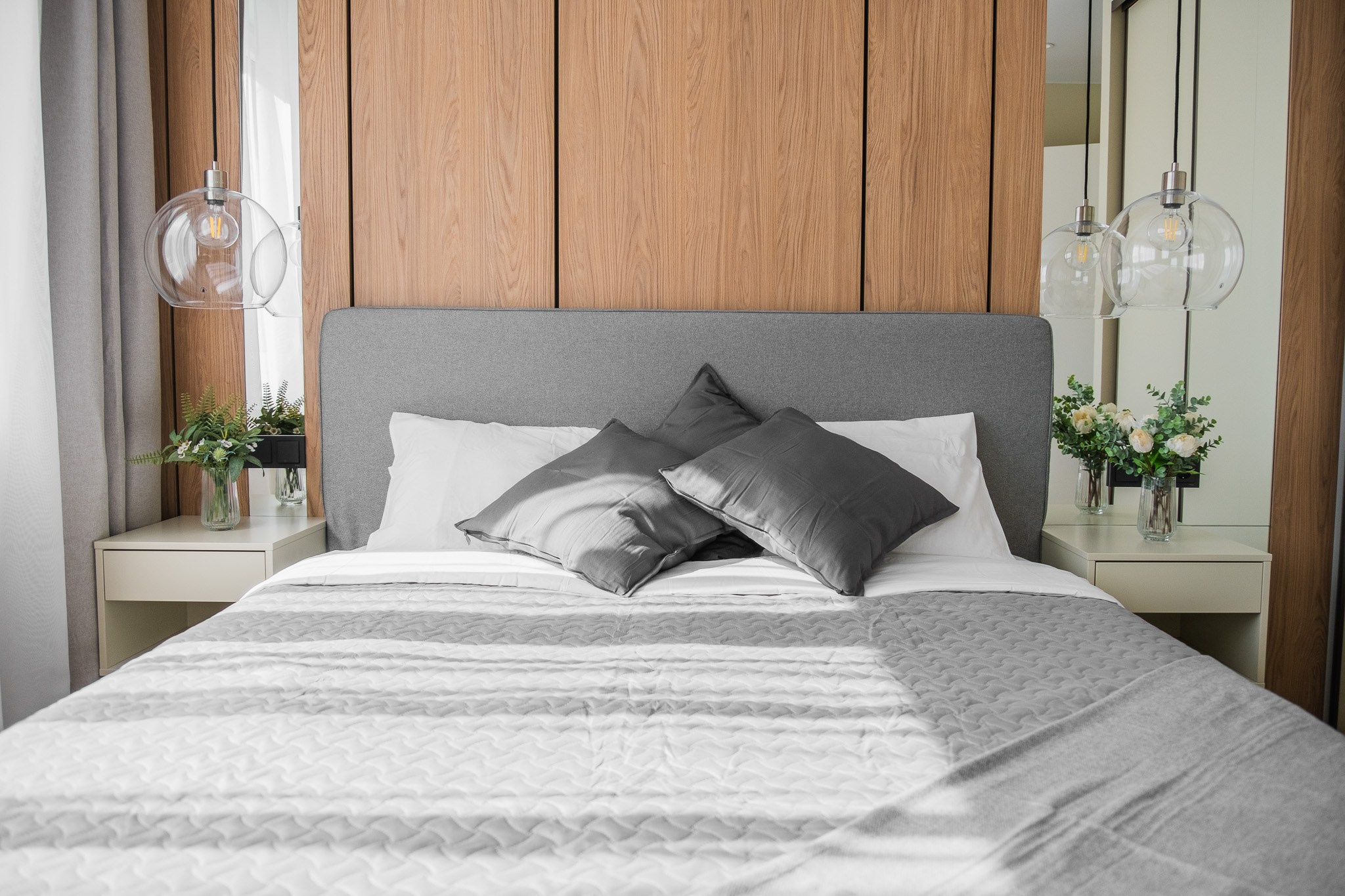 2-room apartment. LOHA VISUALS — AUTOMOTIVE PHOTOGRAPHY