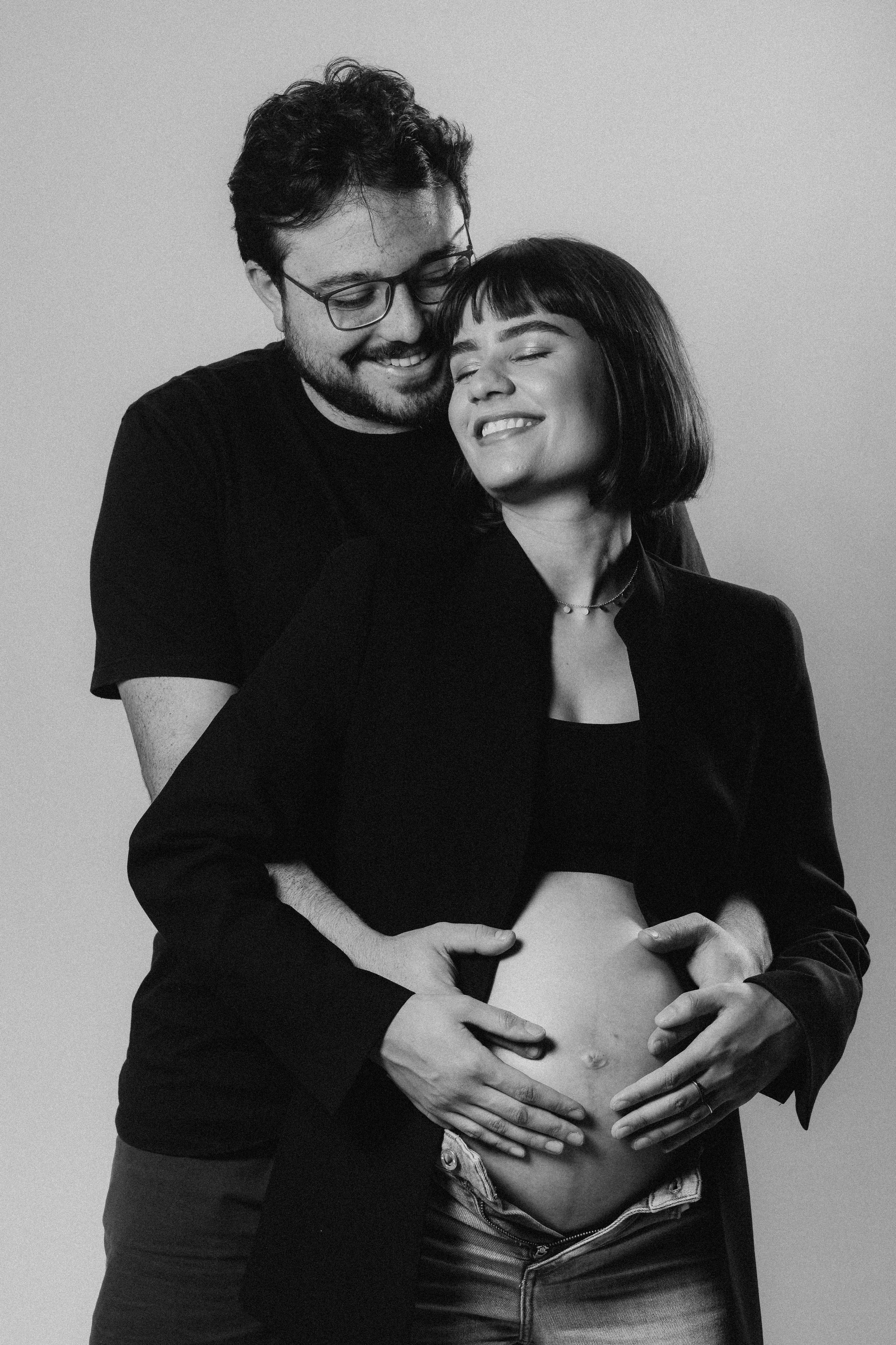 M + L + F — Ensaio gestante bem aconchegante em casa! (mas teve estúdio também). Fotografia de casamento em Belo Horizonte