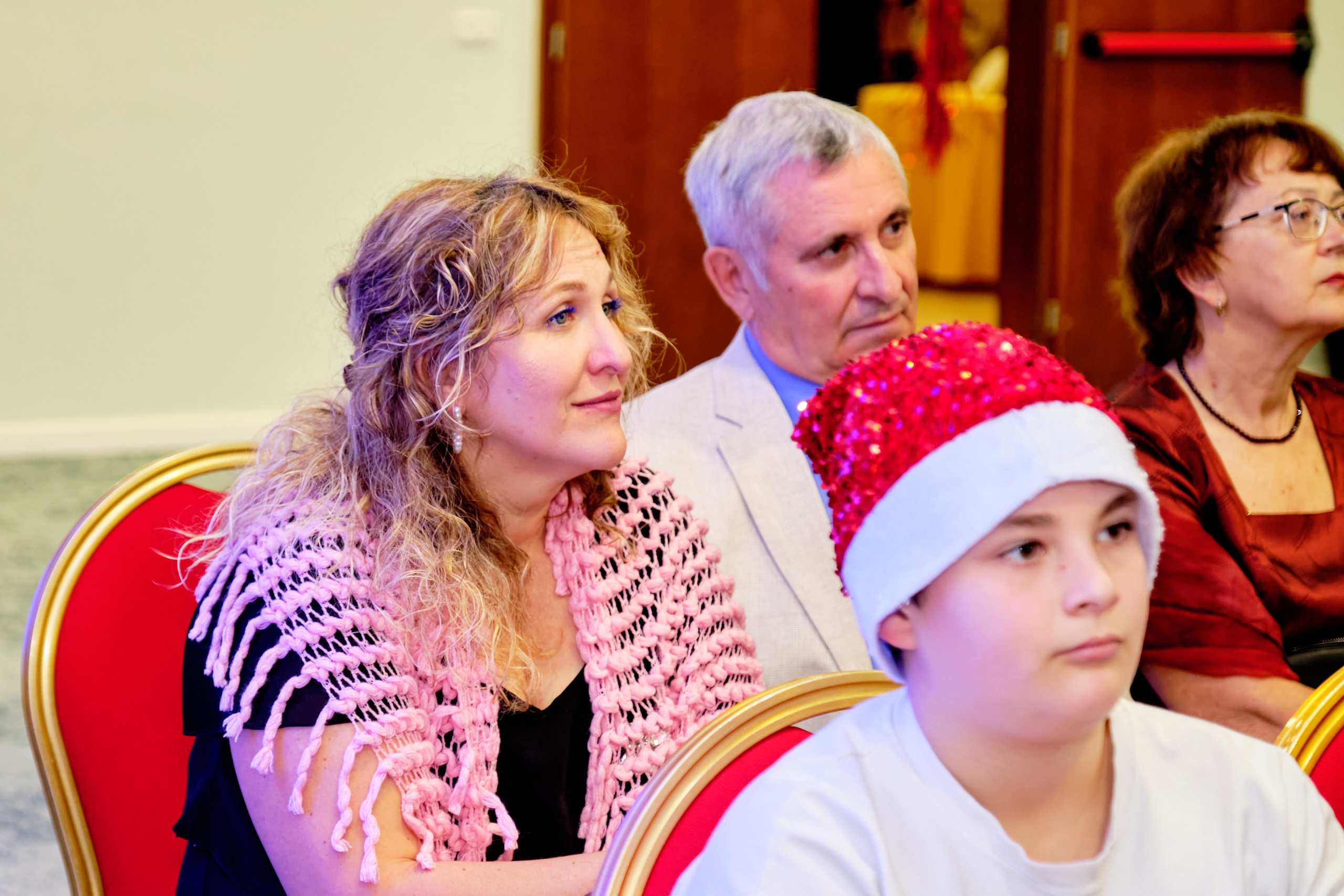 Фоторепортаж з благодійного Новорічного балу у Чорногорії. Портретний фотограф Альона Новгородцева