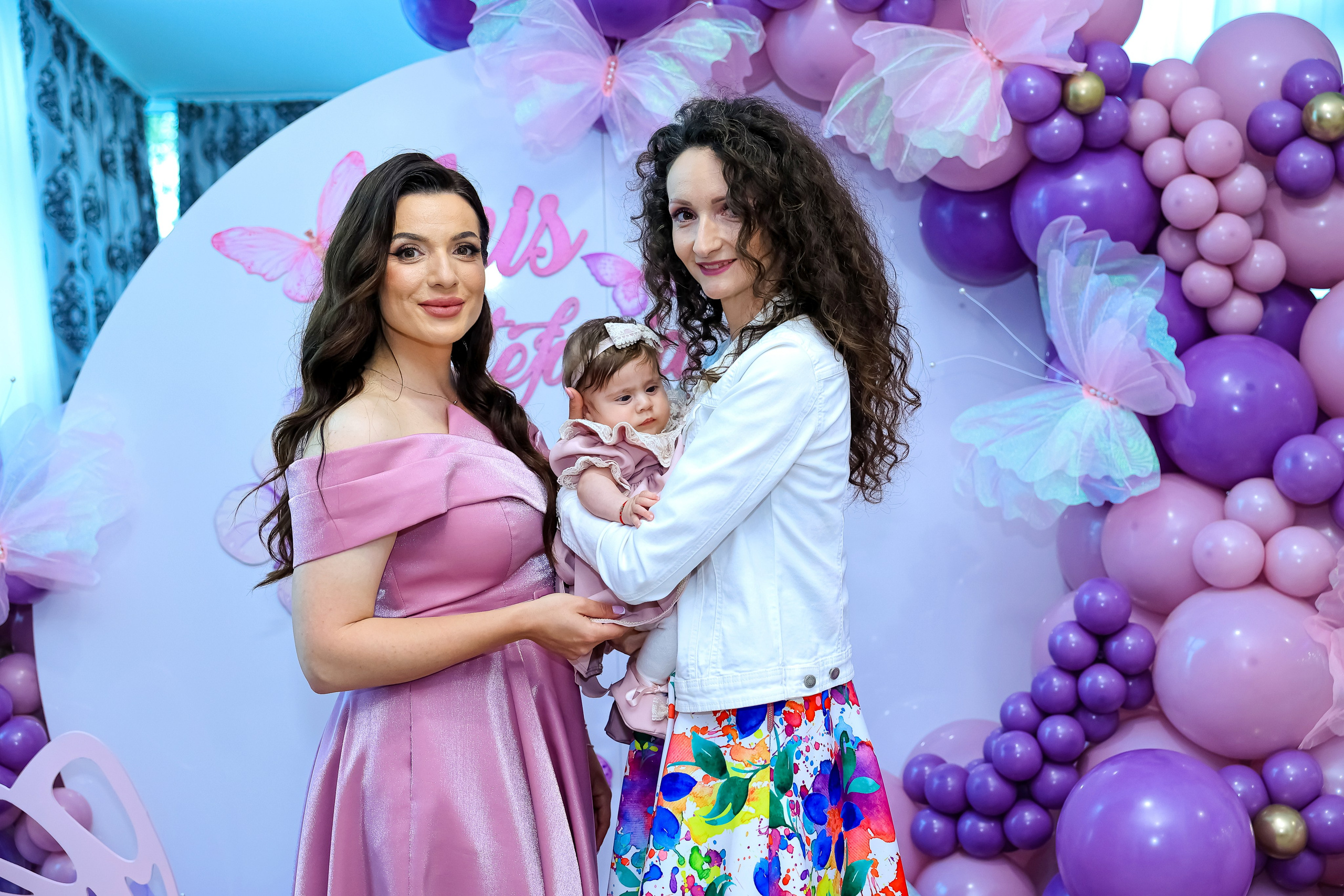 Iris Stefania. Moments By Gub