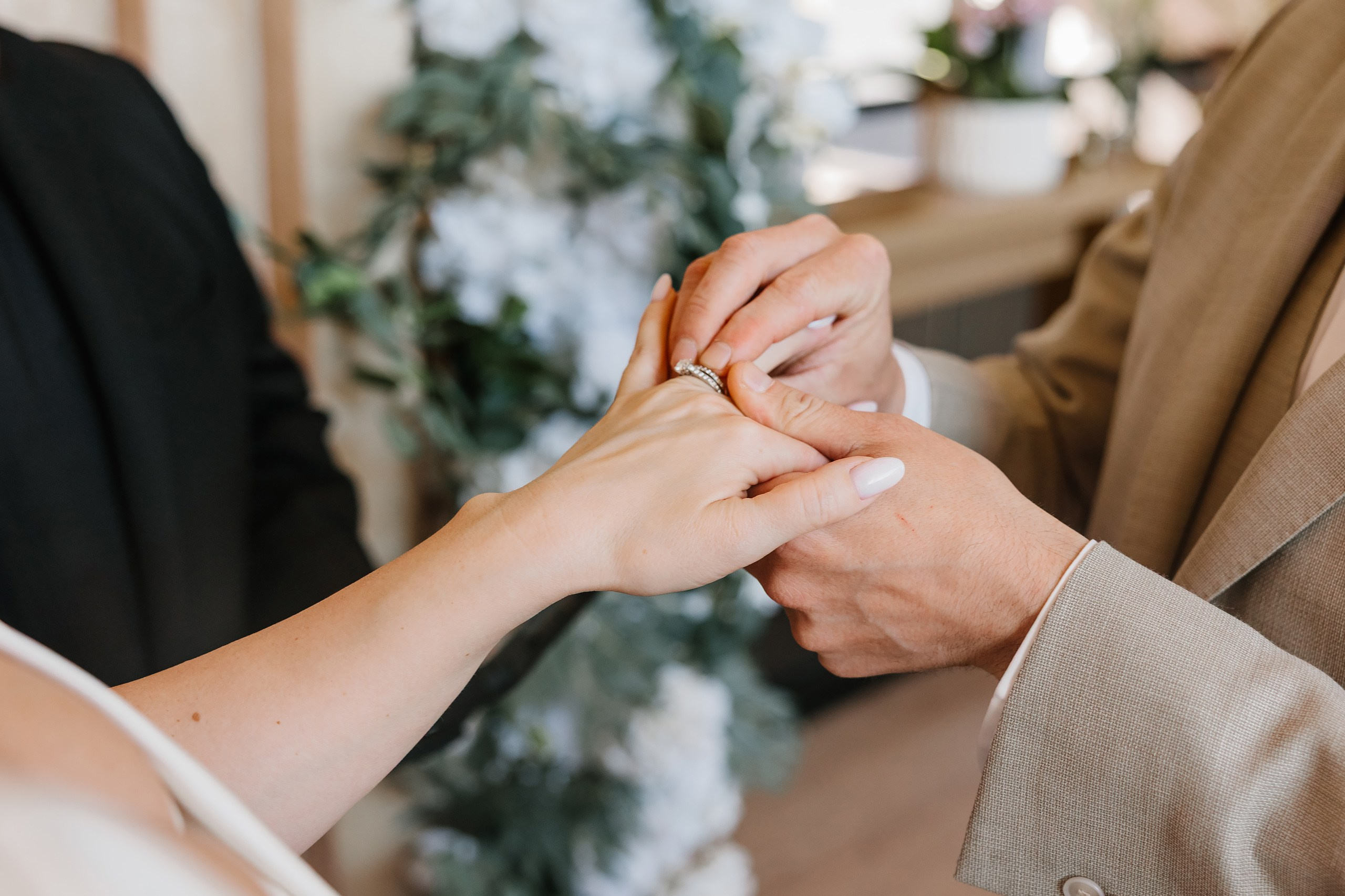 04.27.2025 Wedding. Wedding family event photographer in Chicago Nick Yushevich