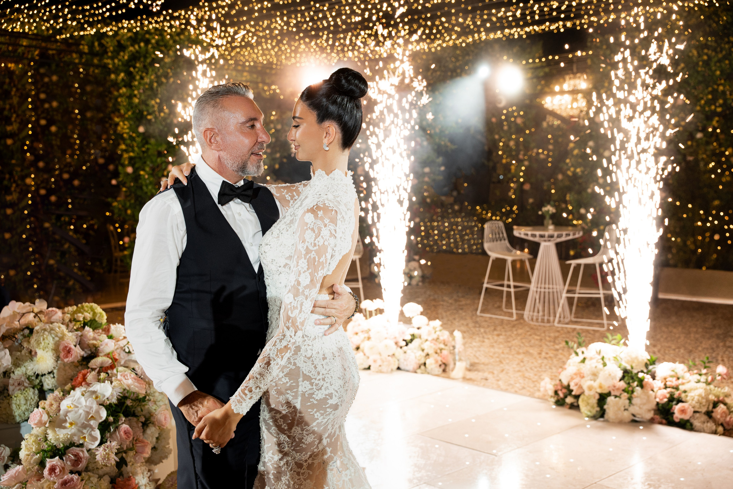 WEDDING. Photo and video production. Editing & retouching services. Training