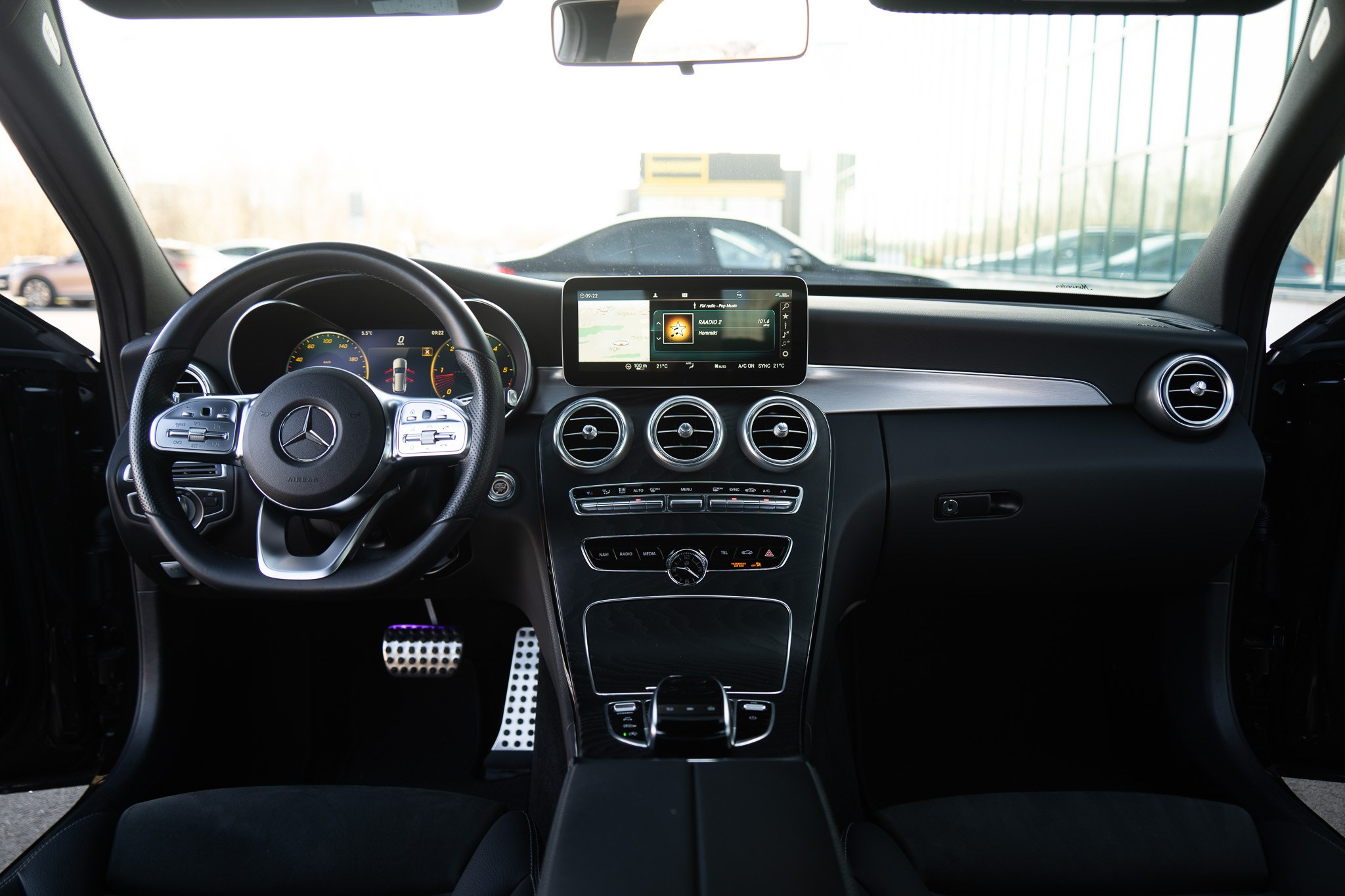 Mercedes-Benz C220 D 4MATIC. LOHA VISUALS — AUTOMOTIVE PHOTOGRAPHY