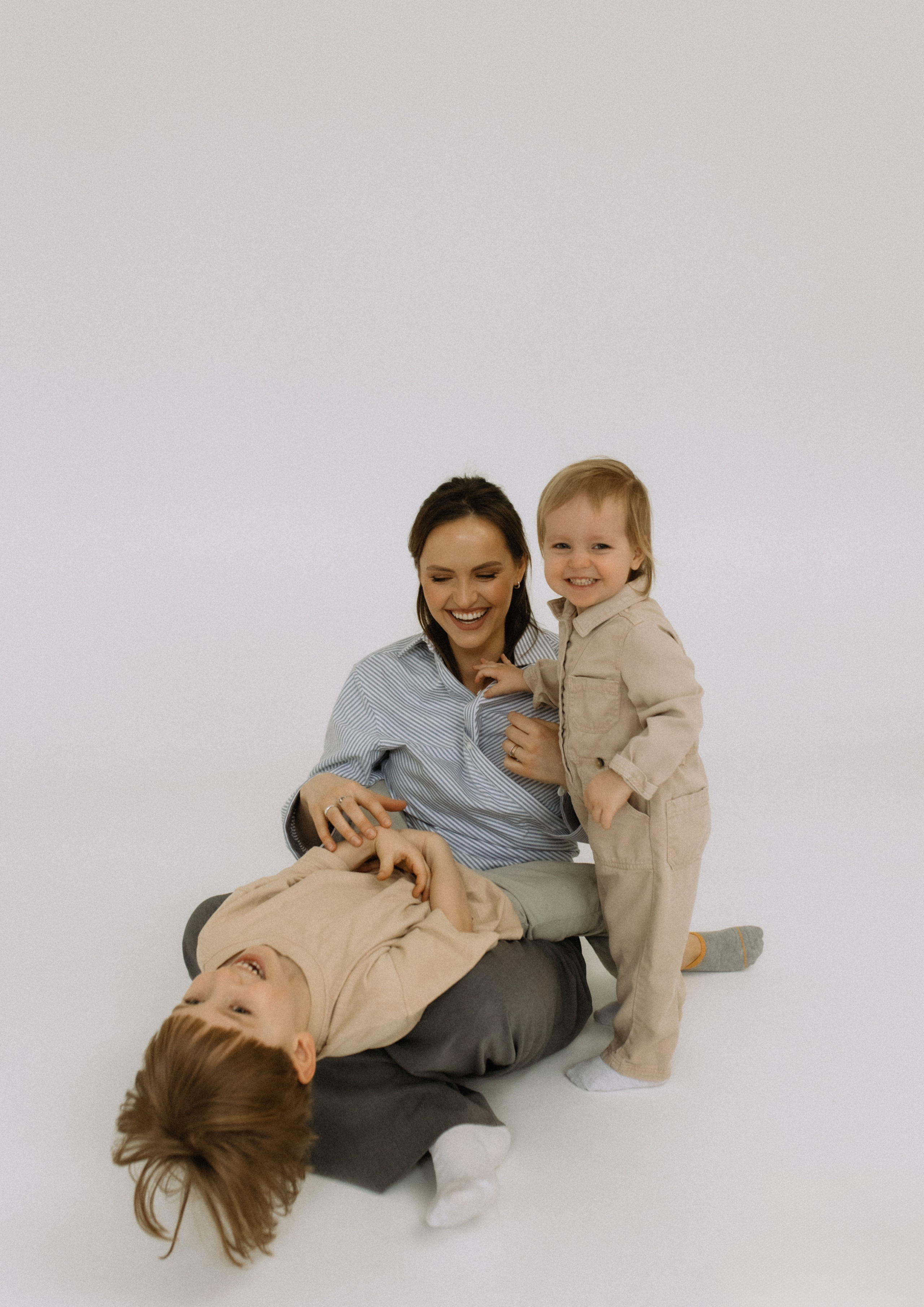 Linksma šeimos fotosesija | STUDIO. Vestuvių ir šeimų fotografė Lena Bondarenko / belove photo