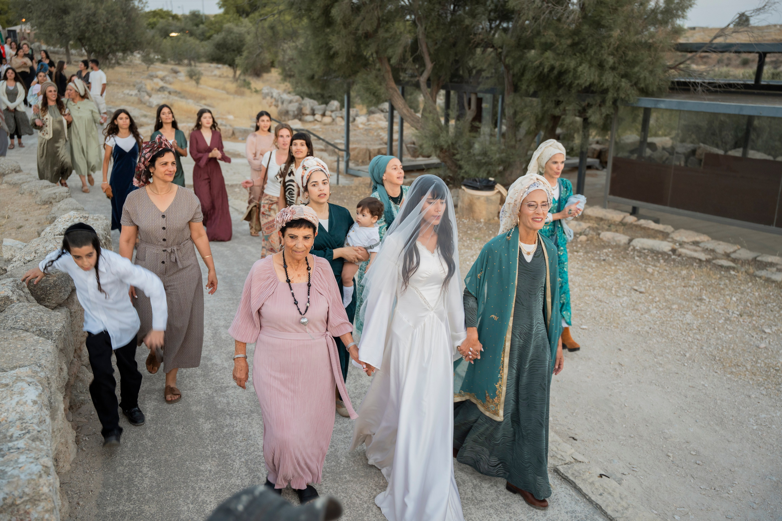 עדן ושלהבת. יוסף מזרחי צילום חתונה, ברית וזוגיות. צלם מקצועי שאוהב להוציא אתכם הכי יפים ברגעים הכי מרגשים