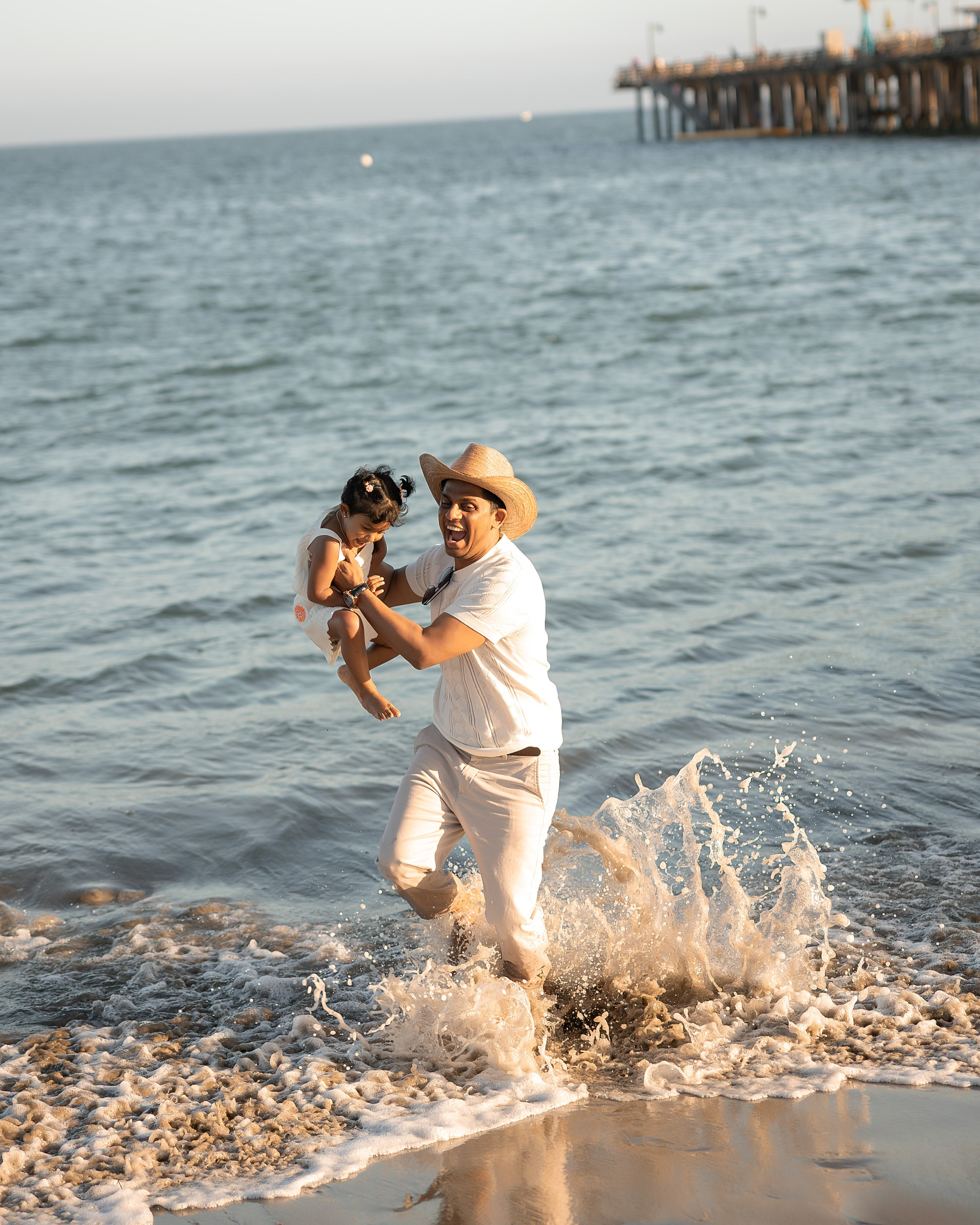 FAMILY & MATERNITY PHOTOGRAPHY. Couples & Families photographer in Bay Area, San Jose, California