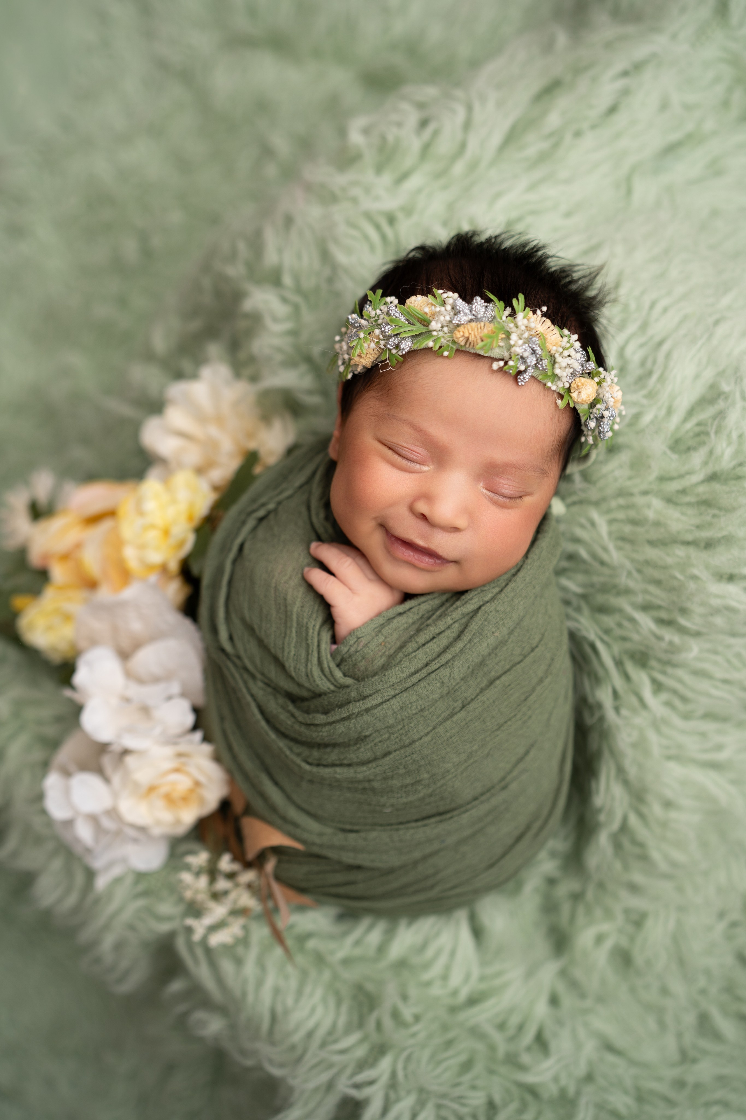 Posed Newborn. Maternity, family and newborn photography in San Francisco Bay Area