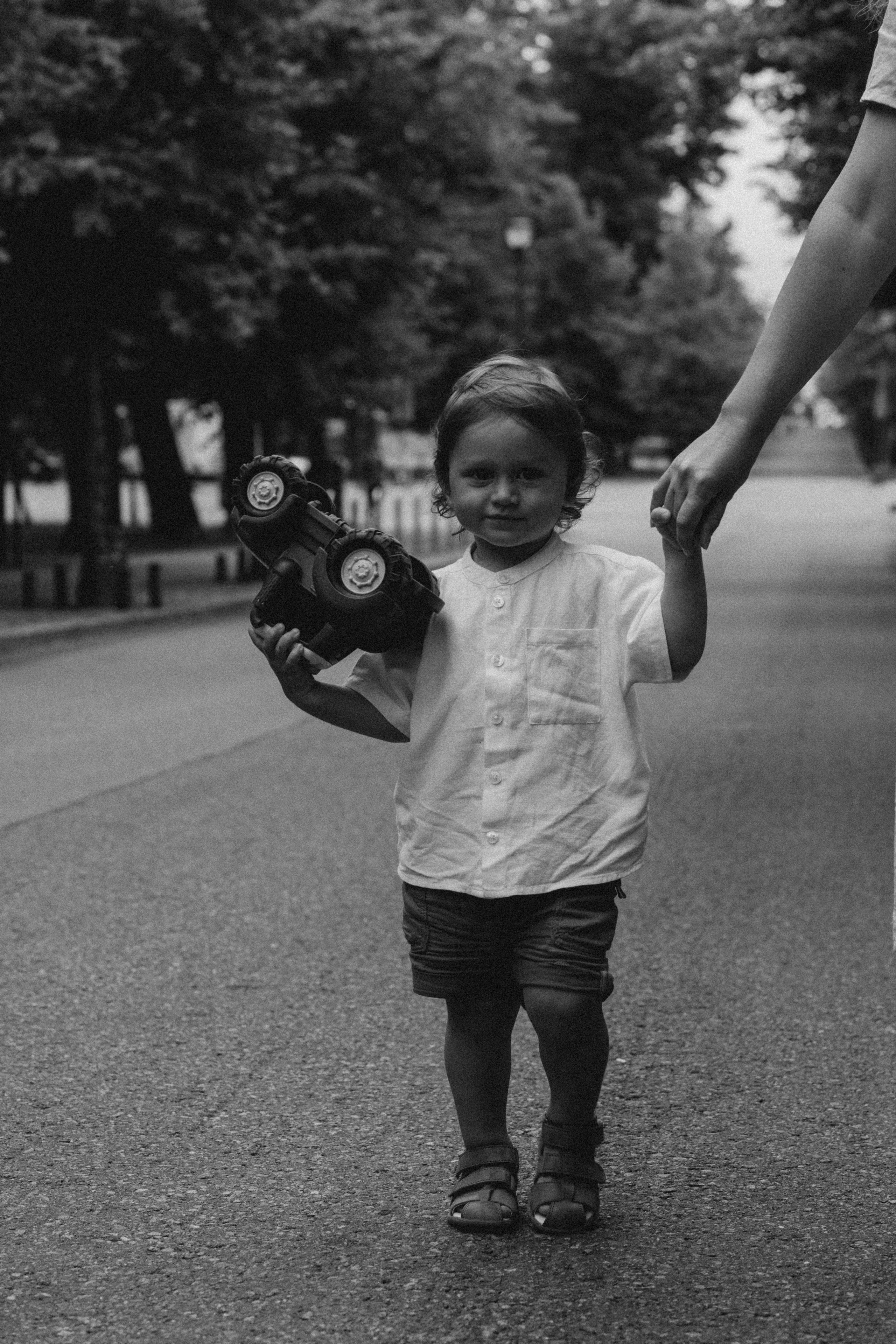 Kaivopuisto. Wedding and potrait photographer in Helsinki Vickan O