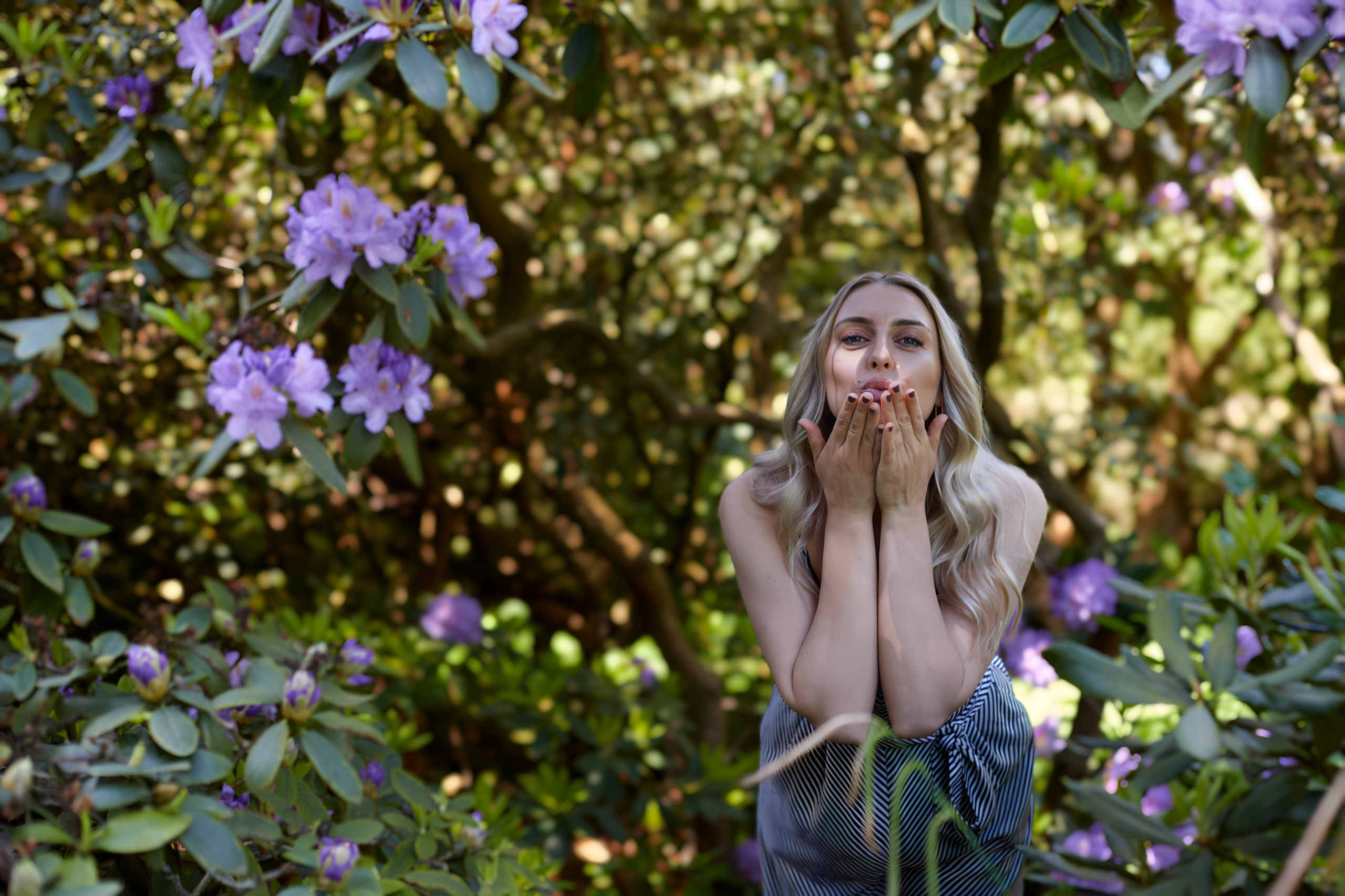Viktorija im Garten. PHOTOgrapher Germany MARBURG