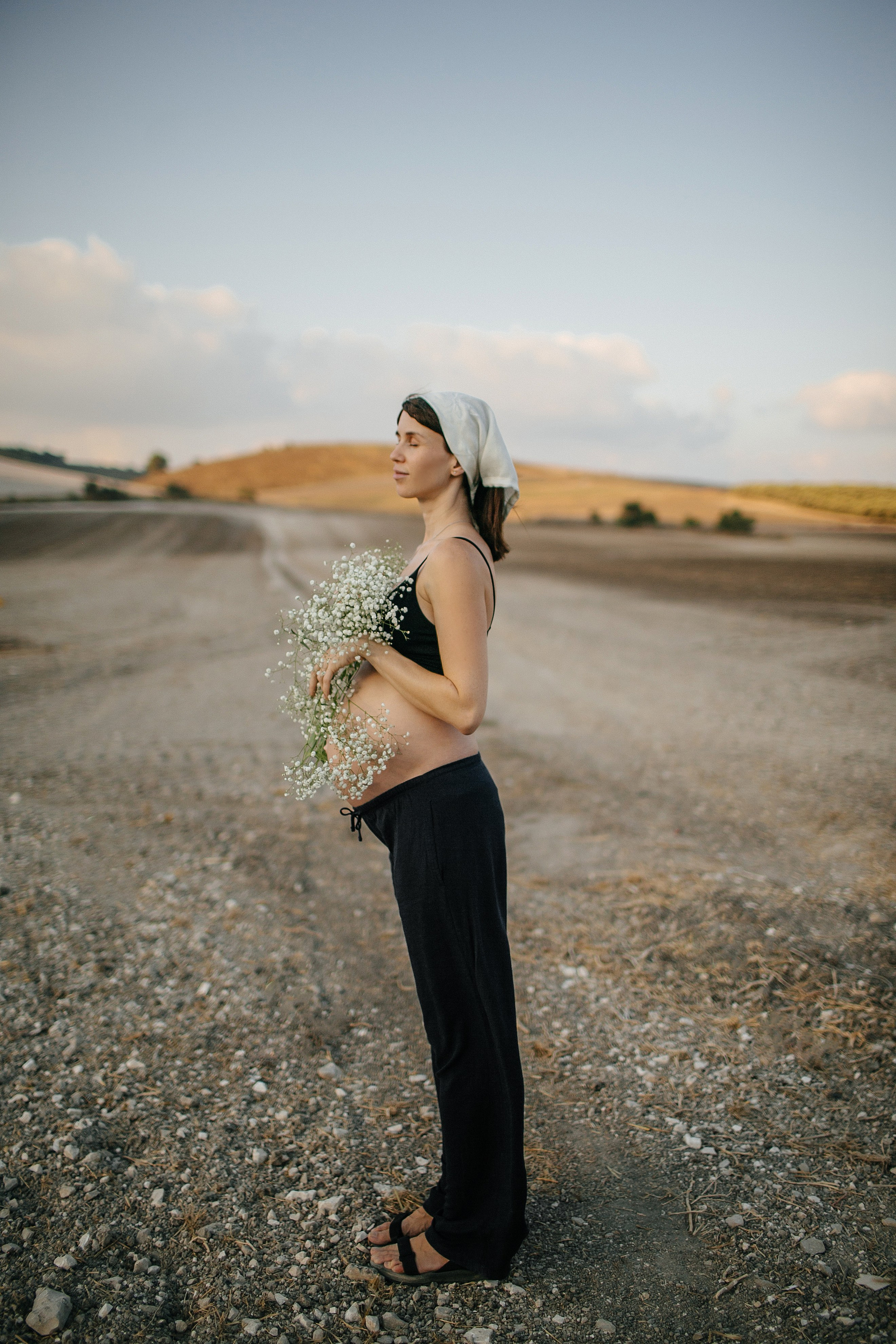 Kiryat Tivon field. Family photographer in Israel