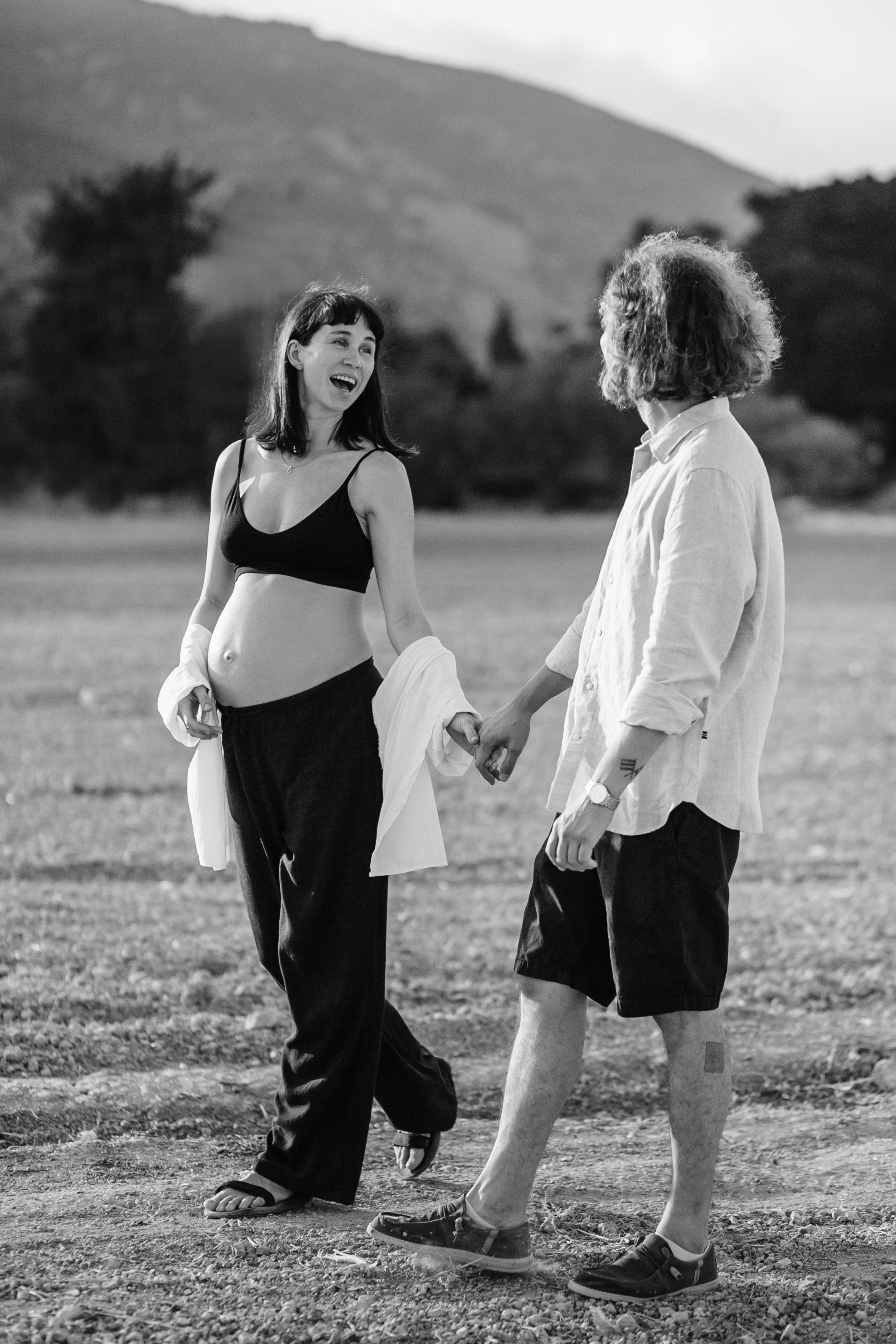 Kiryat Tivon field. Family photographer in Israel