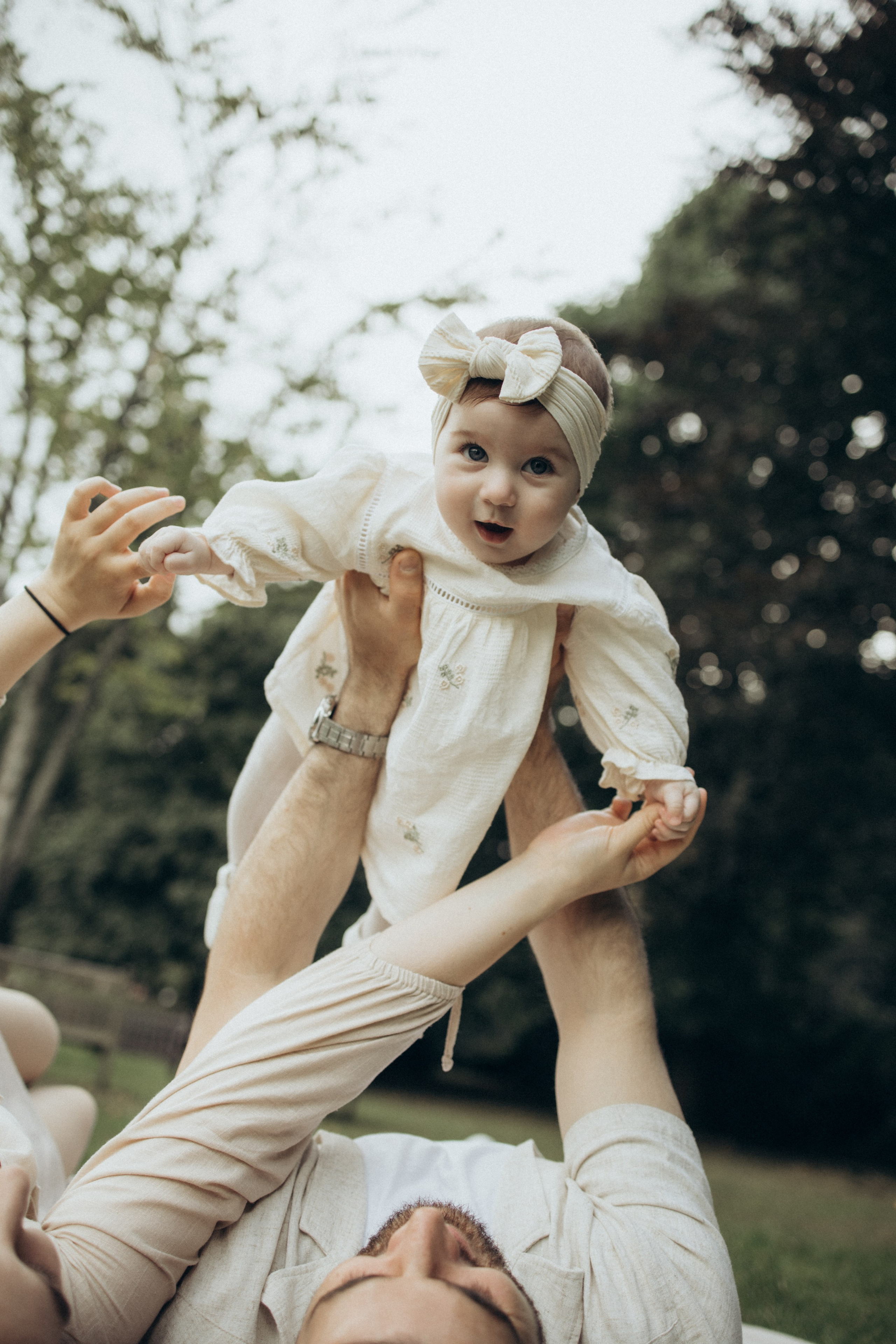 Pergola gardens. Photographer in Milton Keynes, Northampton & London — Wedding, Family & Portrait Photography