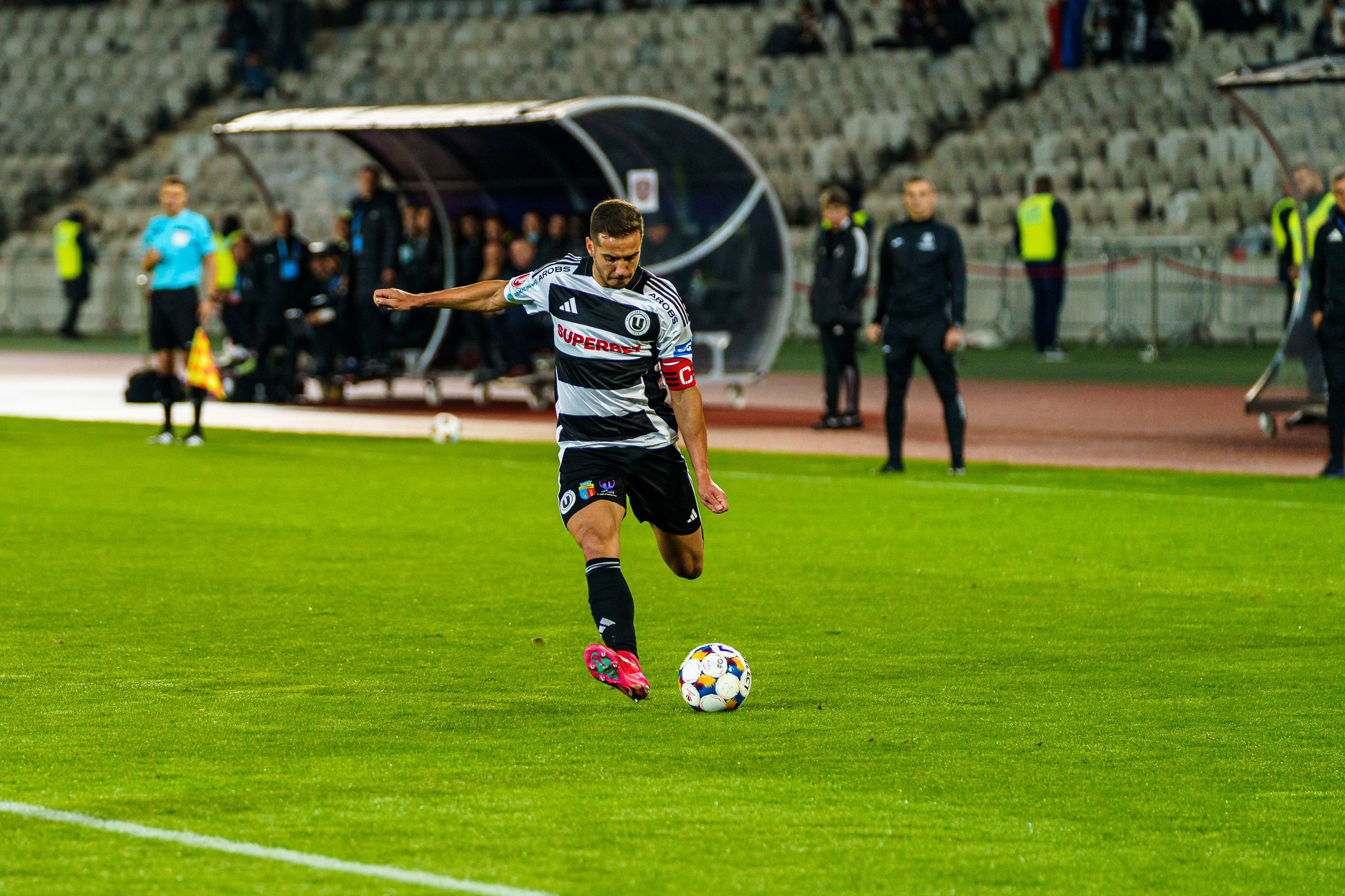 FOOTBALL. Alecsandru Braicu — Sports Photographer