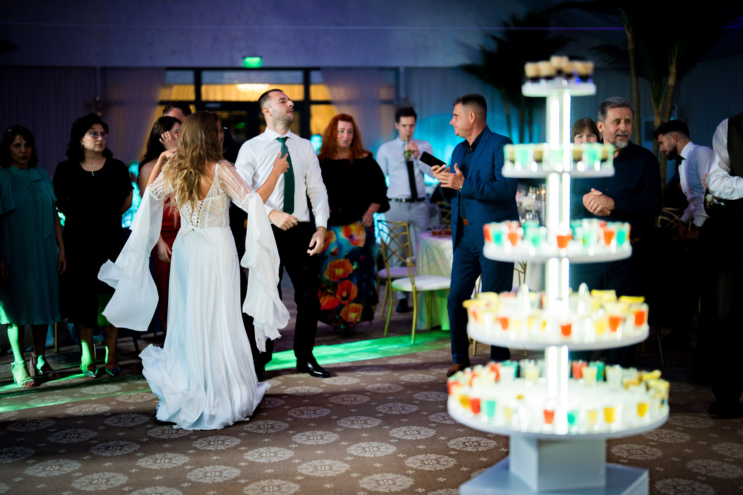 PARTY. Gabriel Florea — Fotograf nuntă București