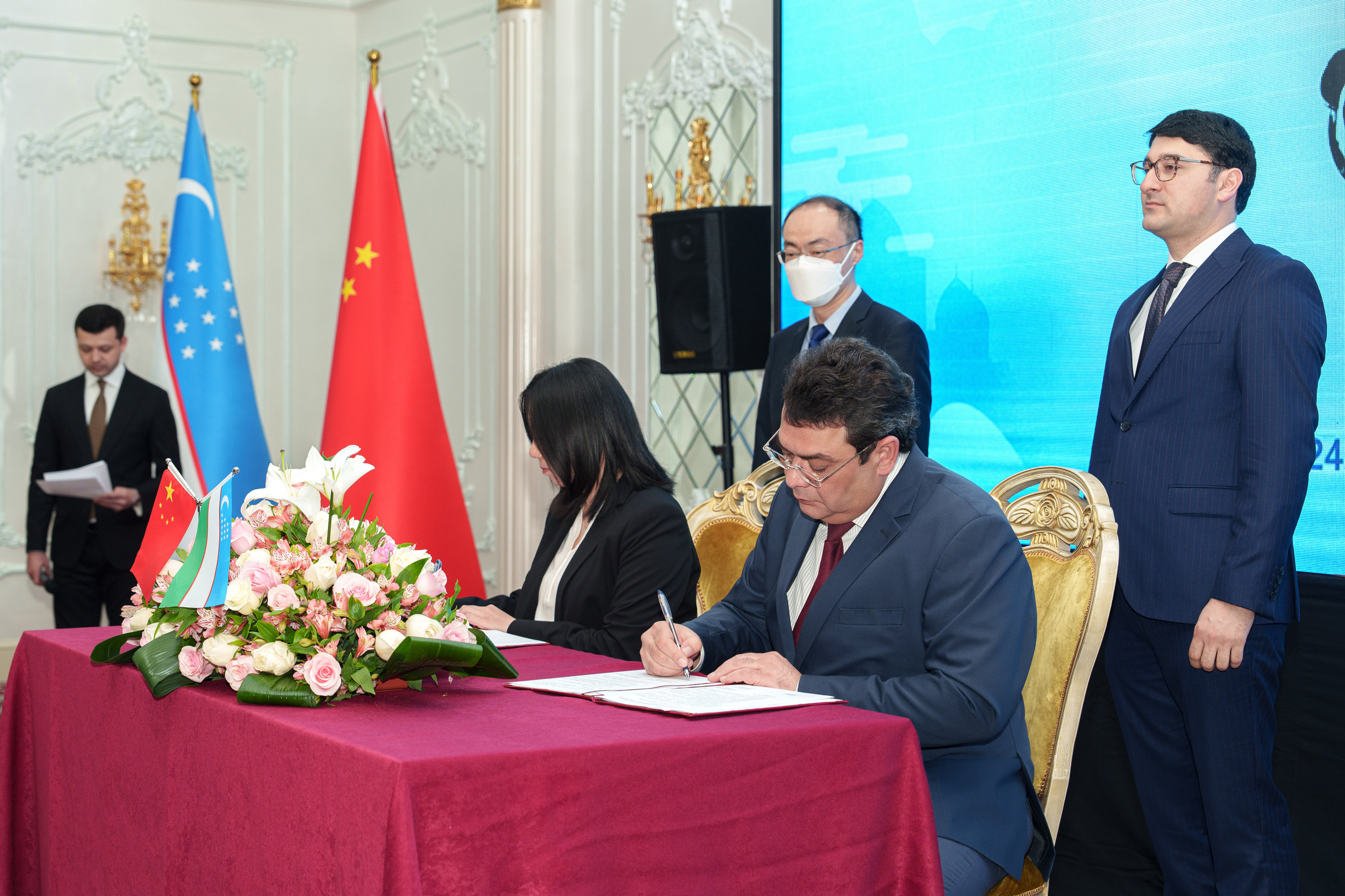 Презентация китайских документальных фильмов. Георгий Намазов | Фотограф в Ташкенте