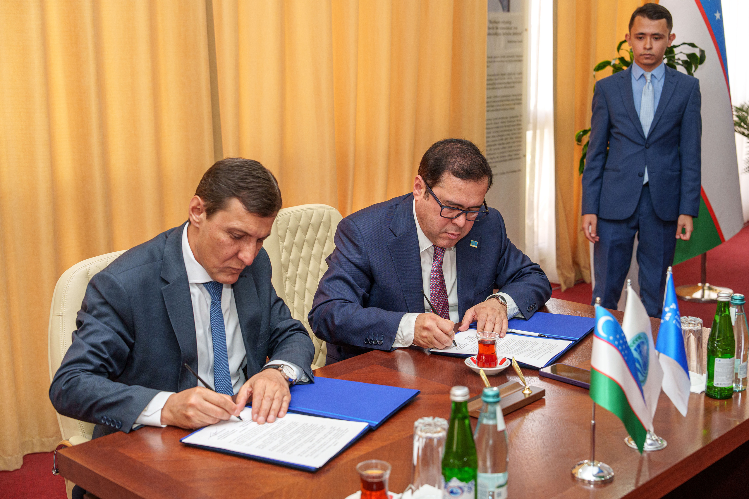 БРИФИНГ, ПОСВЯЩЕННЫЙ 22-ОЙ ГОДОВЩИНЕ ОБРАЗОВАНИЯ ШОС. Георгий Намазов | Фотограф в Ташкенте