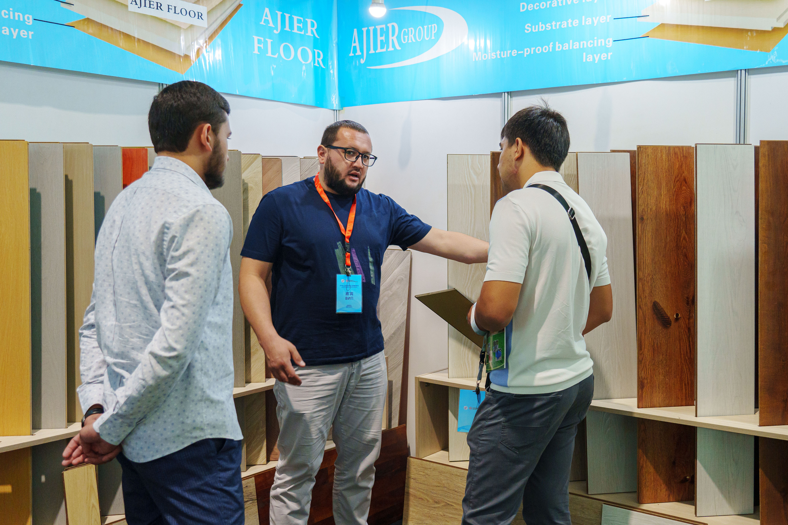 Выставка Синьцзянской продукции. Узбекистан — Китай. Георгий Намазов | Фотограф в Ташкенте