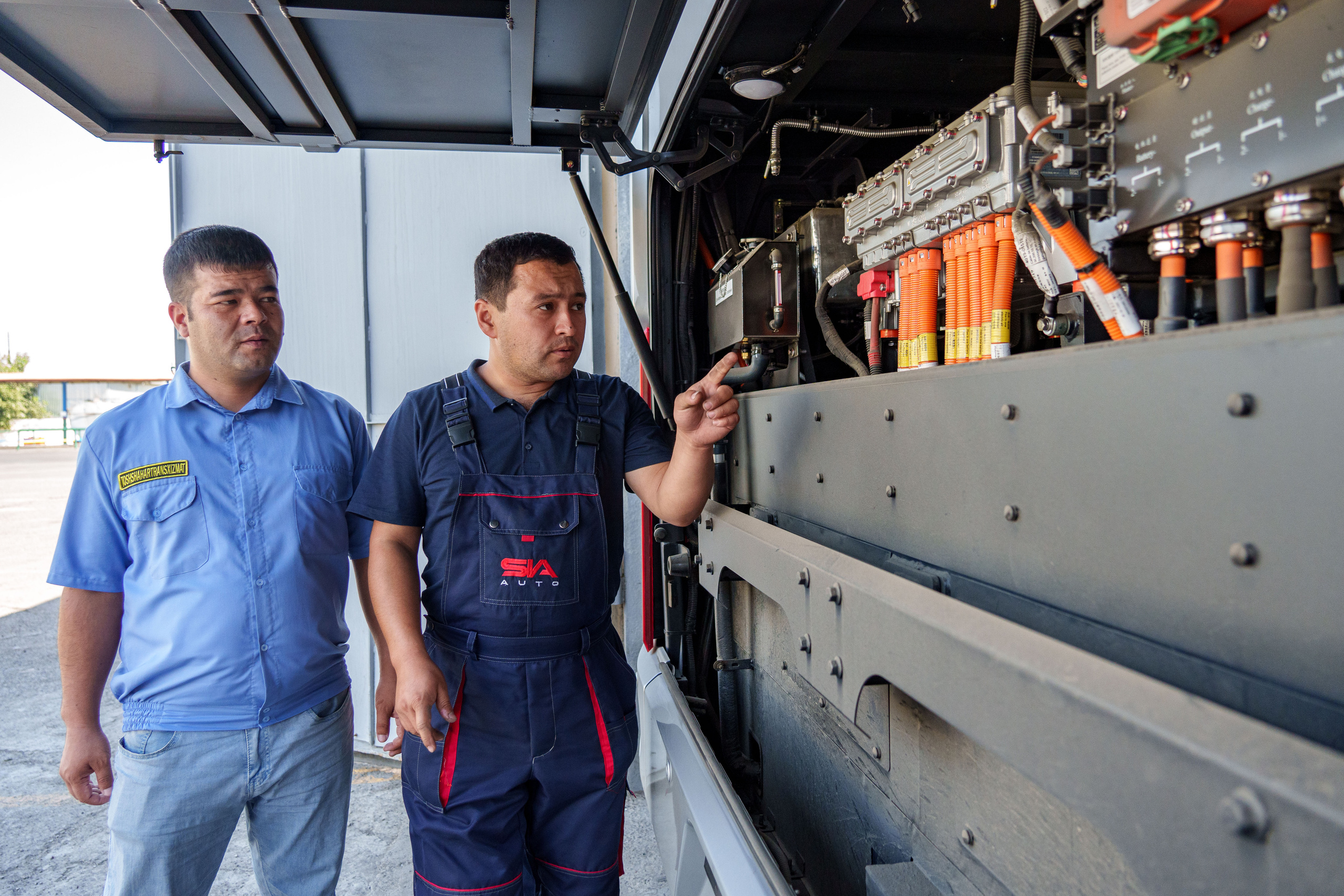 Электробус. Георгий Намазов | Фотограф в Ташкенте