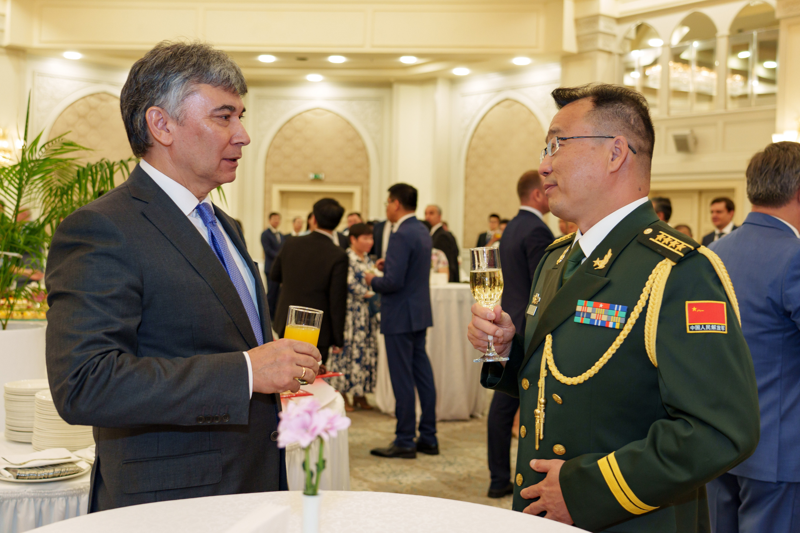 Приём в честь 96-й годовщины образования Народно-освободительно армии. Георгий Намазов | Фотограф в Ташкенте