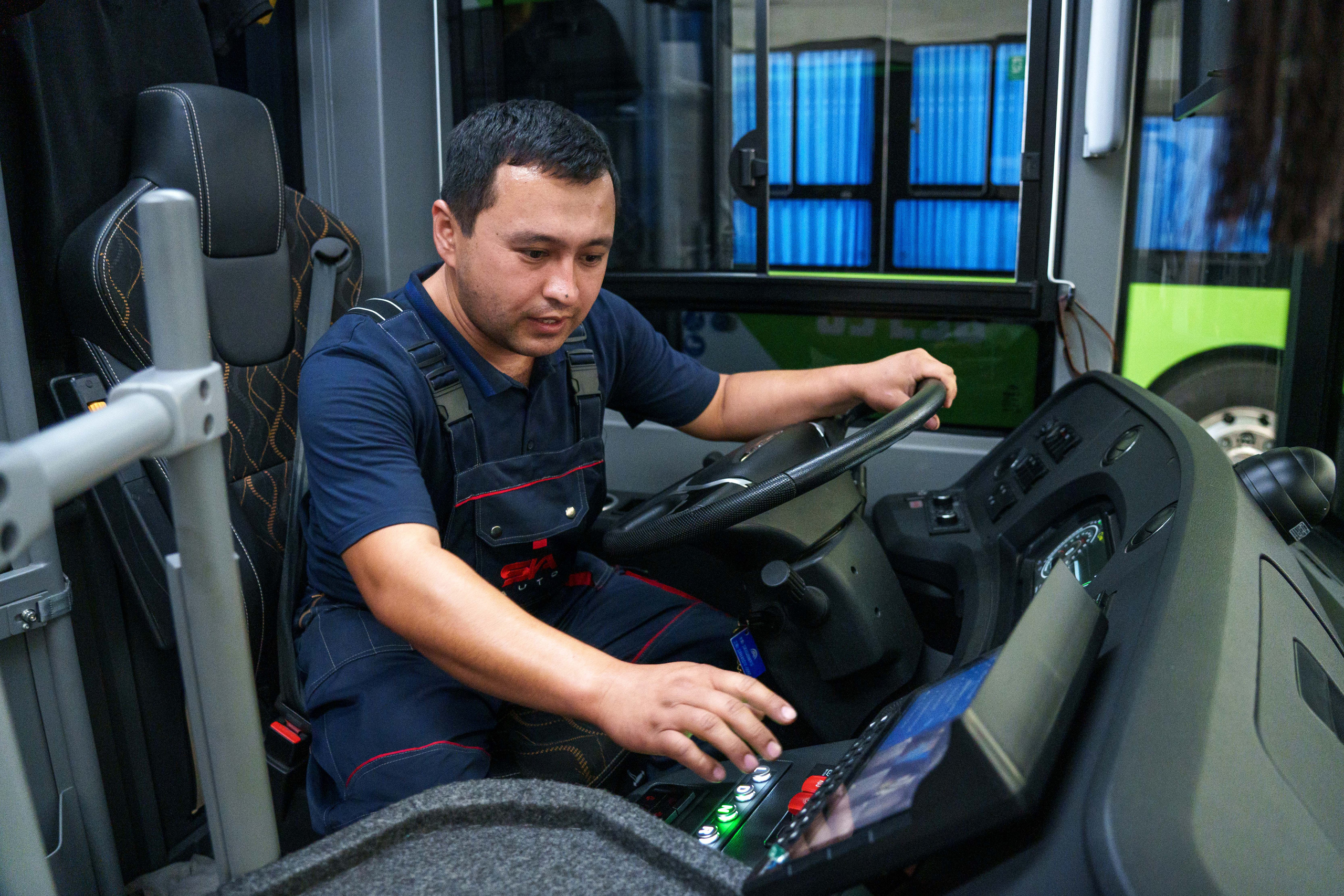 Электробус. Георгий Намазов | Фотограф в Ташкенте