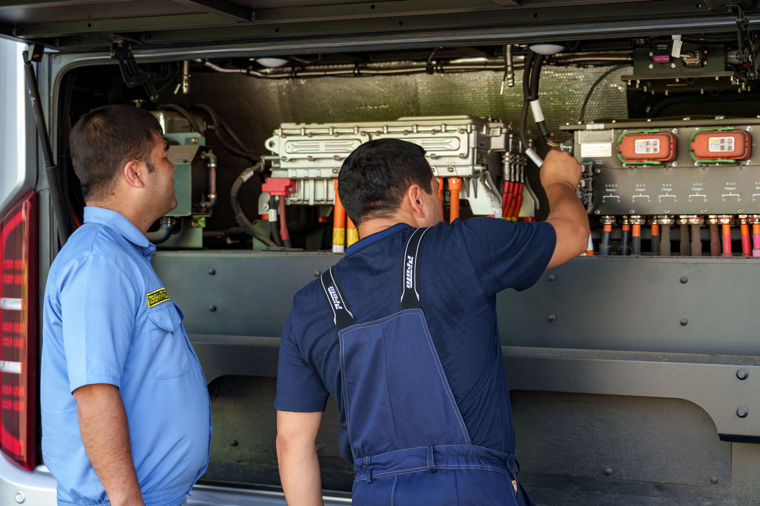 Электробус. Георгий Намазов | Фотограф в Ташкенте