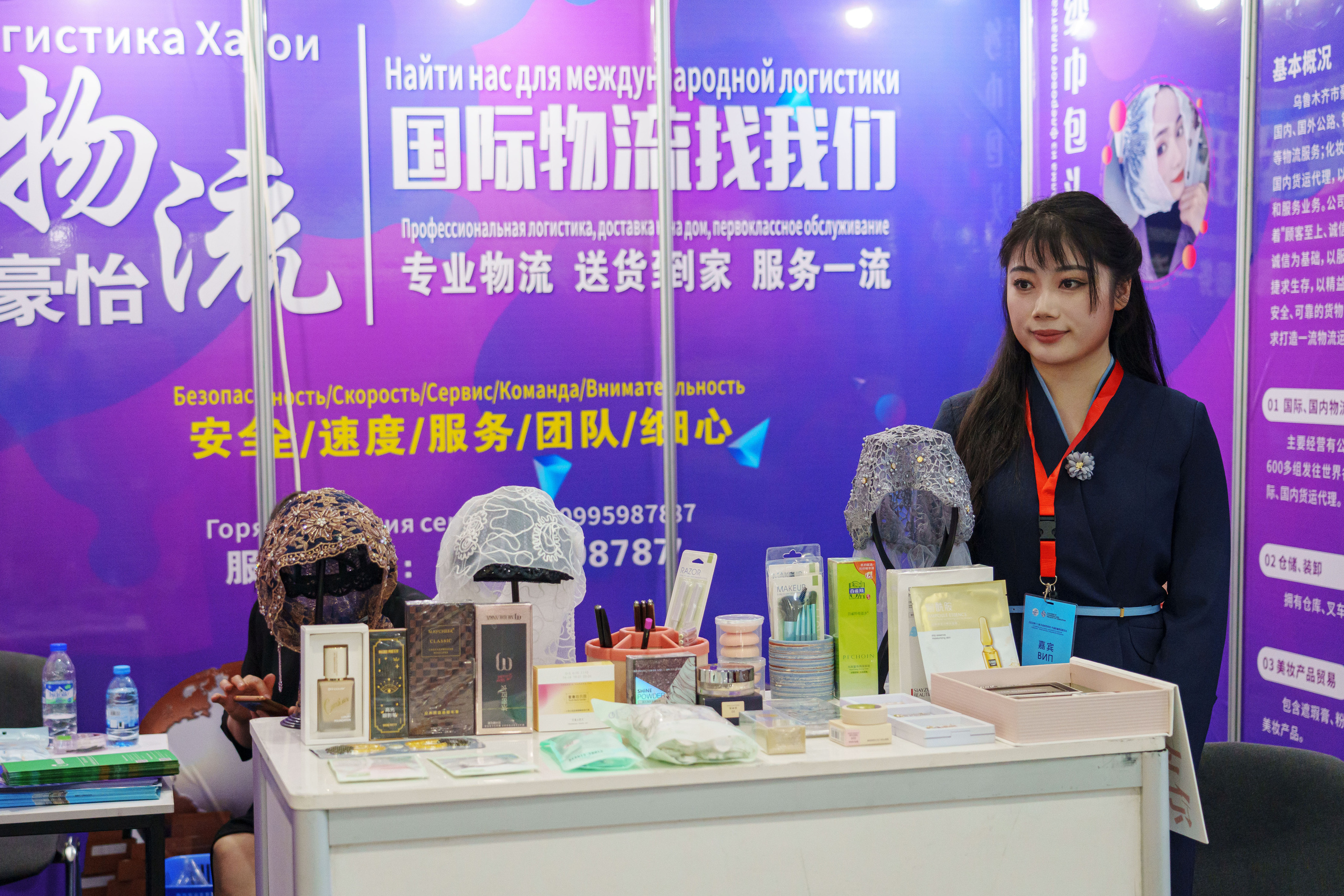 Выставка Синьцзянской продукции. Узбекистан — Китай. Георгий Намазов | Фотограф в Ташкенте