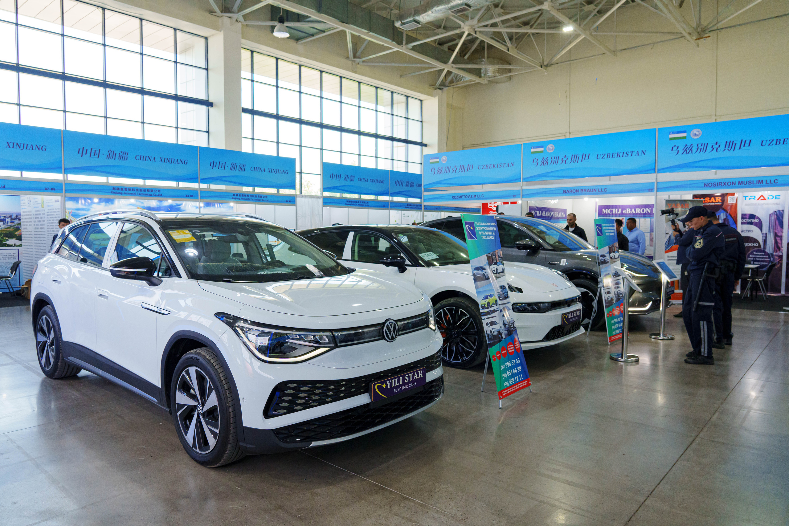 Выставка Синьцзянской продукции. Узбекистан — Китай. Георгий Намазов | Фотограф в Ташкенте