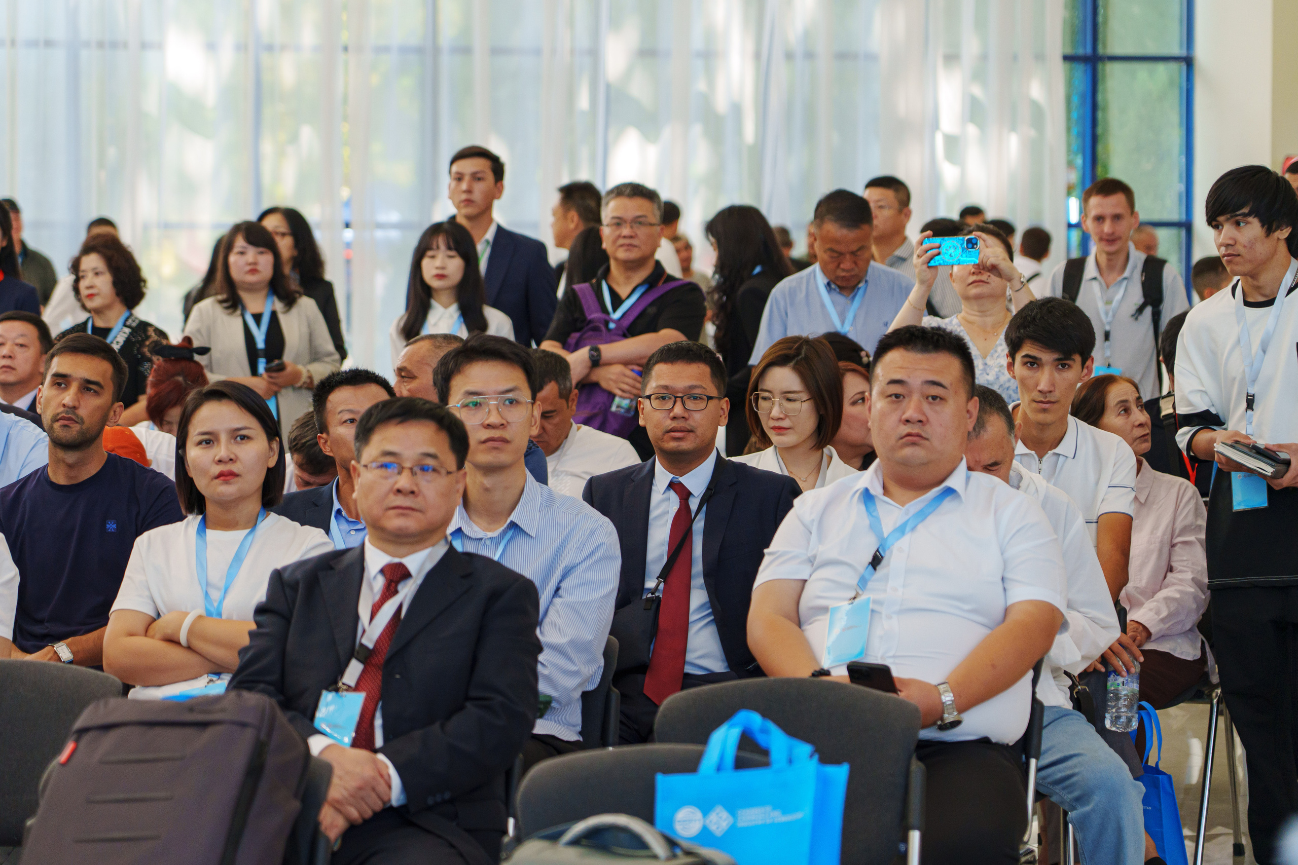 Выставка Синьцзянской продукции. Узбекистан — Китай. Георгий Намазов | Фотограф в Ташкенте