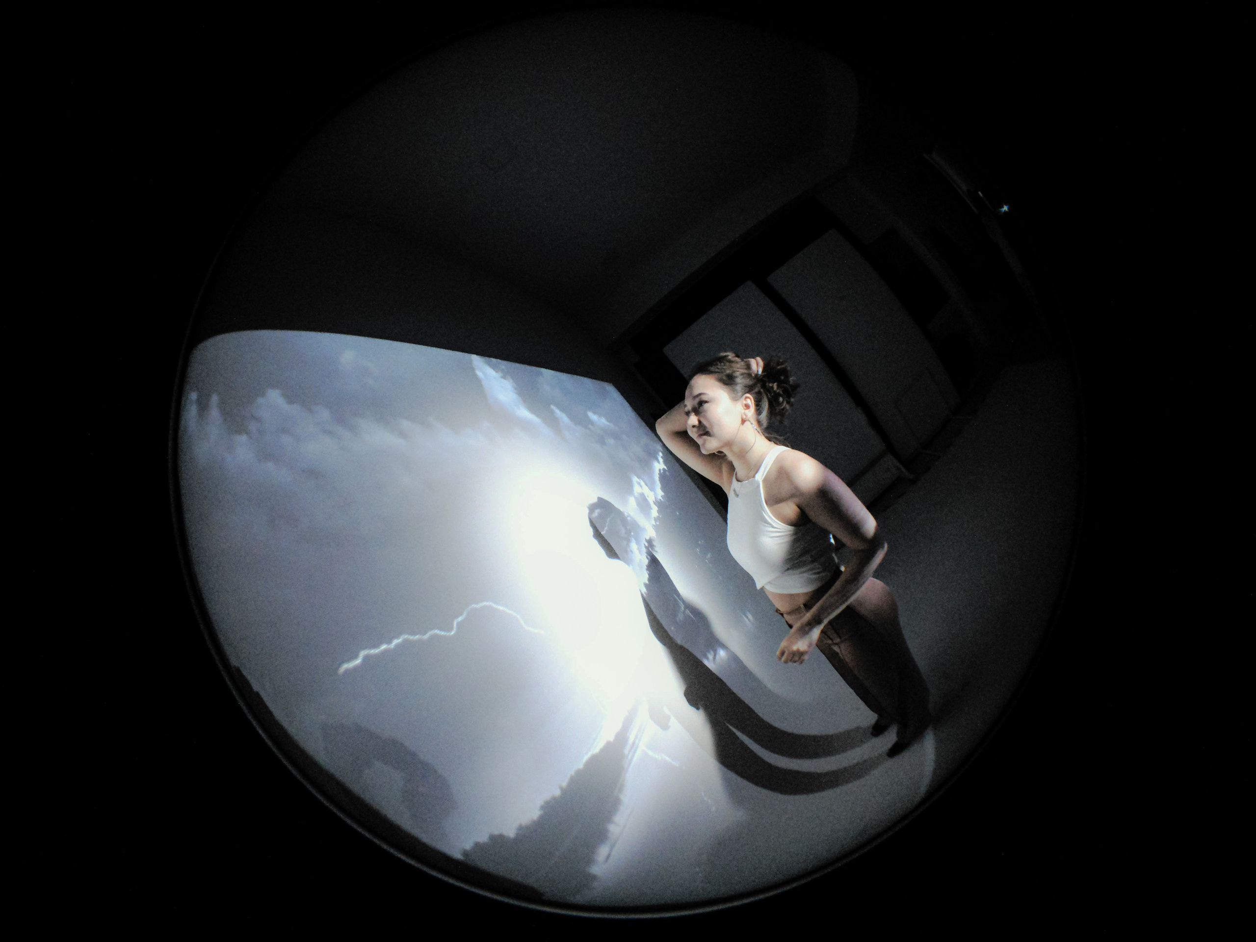 Victoria. Art Projector. Георгий Намазов | Фотограф в Ташкенте