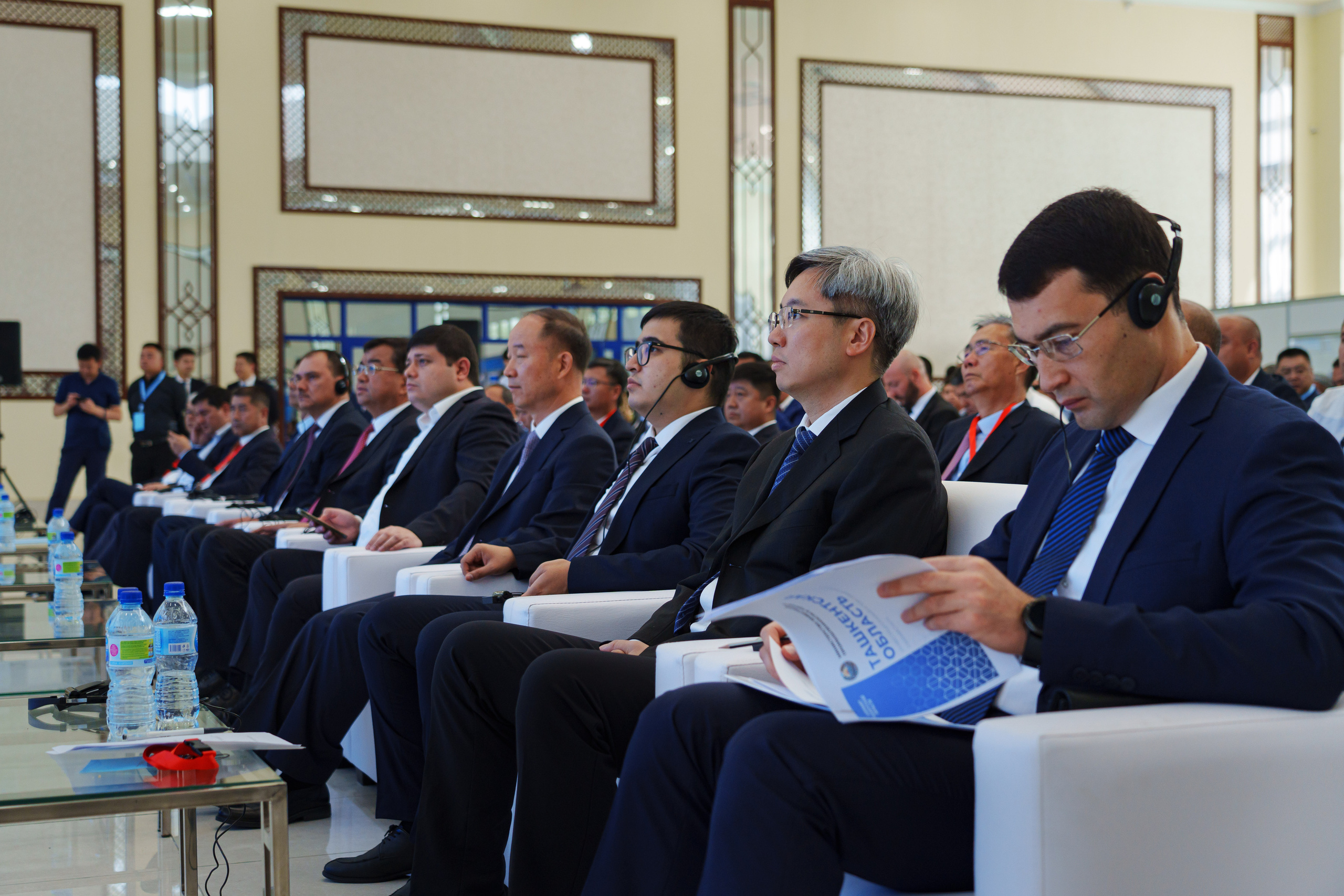 Выставка Синьцзянской продукции. Узбекистан — Китай. Георгий Намазов | Фотограф в Ташкенте