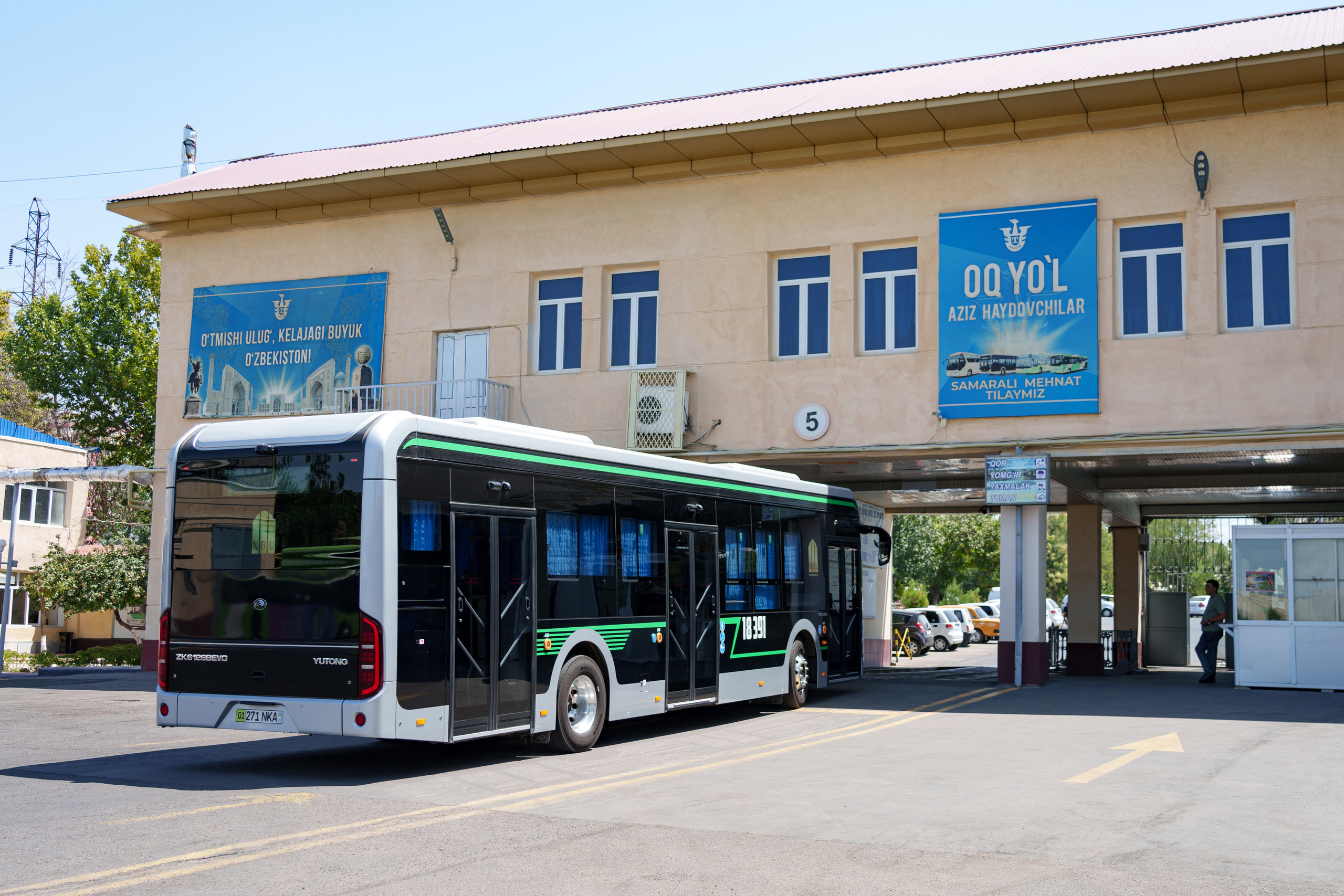 Электробус. Георгий Намазов | Фотограф в Ташкенте