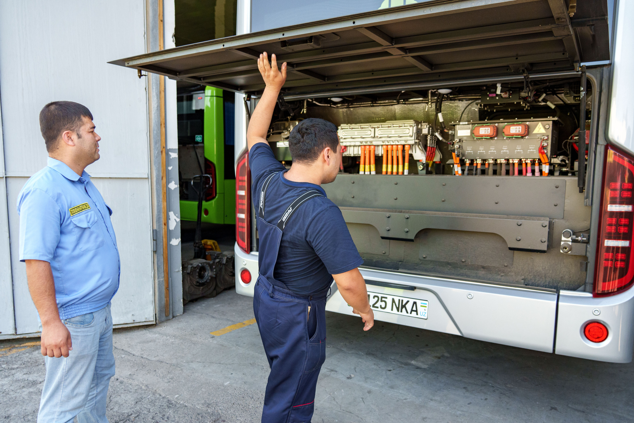 Электробус. Георгий Намазов | Фотограф в Ташкенте