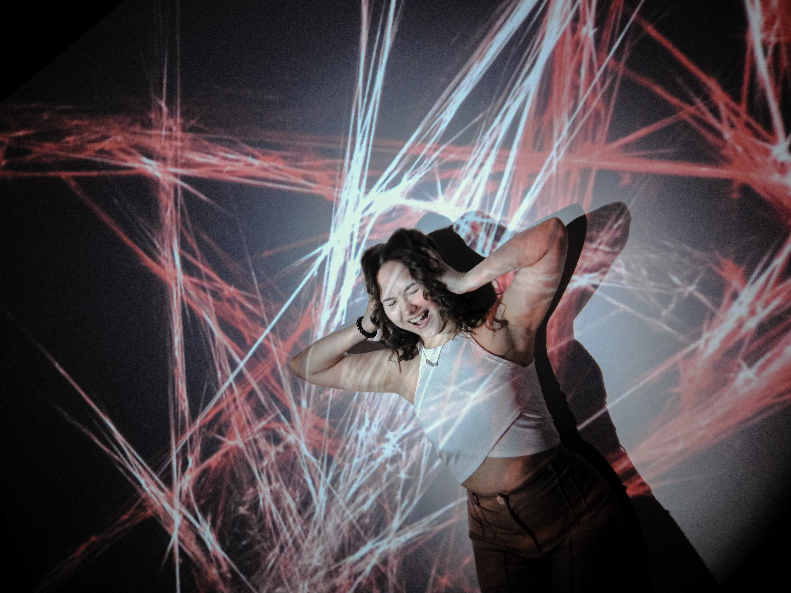 Victoria. Art Projector. Георгий Намазов | Фотограф в Ташкенте