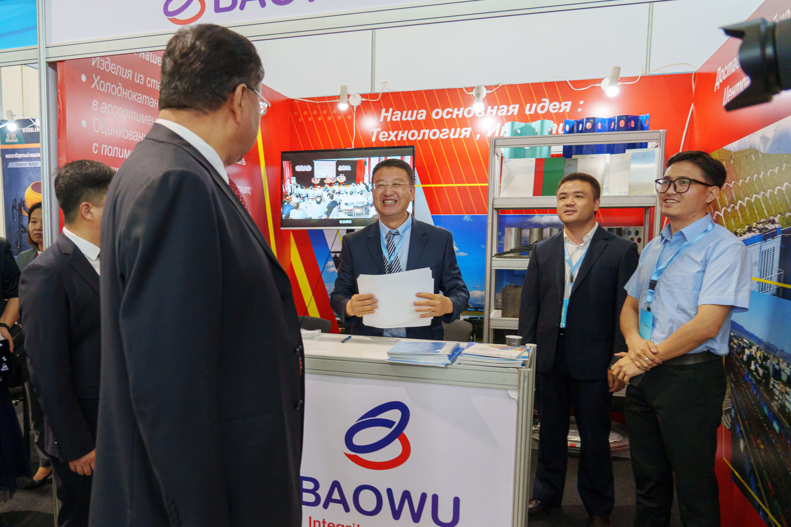 Выставка Синьцзянской продукции. Узбекистан — Китай. Георгий Намазов | Фотограф в Ташкенте